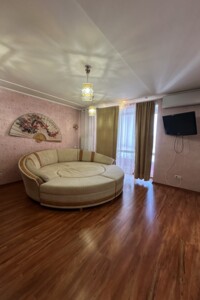 Продаж чотирикімнатної квартири в Хмельницькому, на вул. Свободи 22, район Центр фото 2