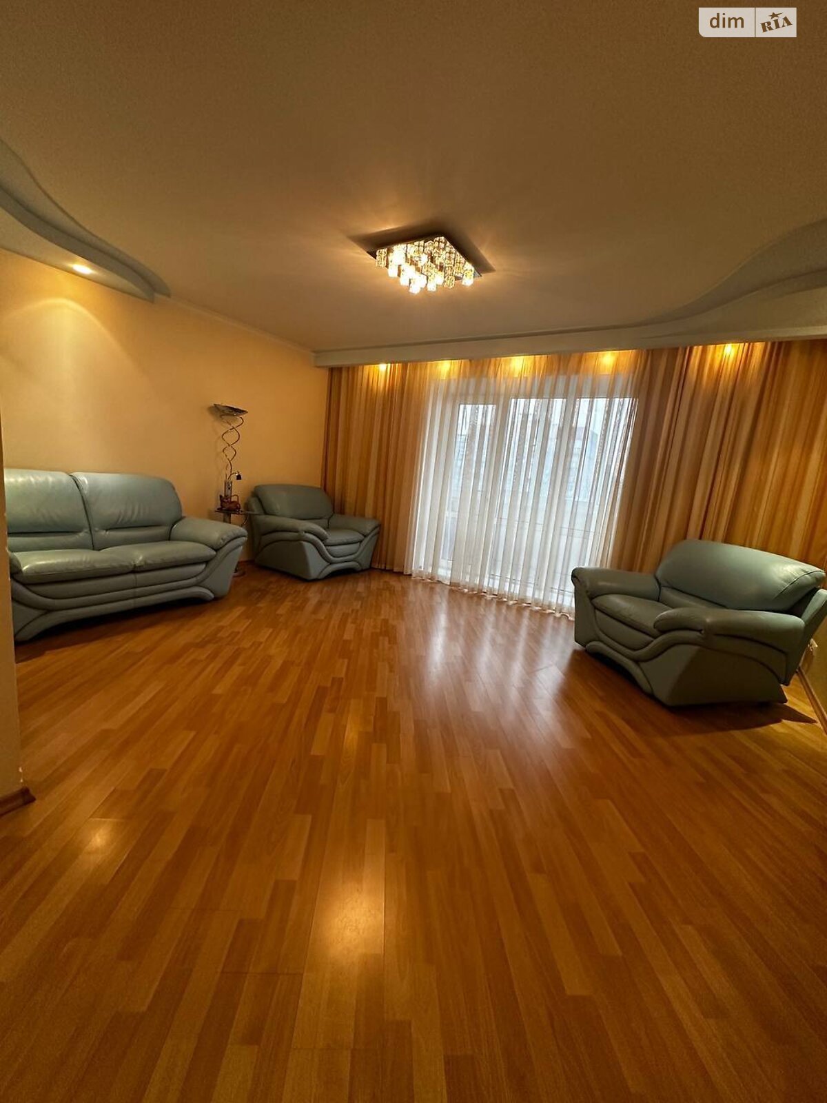 Продажа трехкомнатной квартиры в Хмельницком, на ул. Свободы 22, кв. 58, район Центр фото 1 Продажа трехкомнатной квартиры в Хмельницком, на ул. Свободы 22, кв. 58, район Центр фото 1