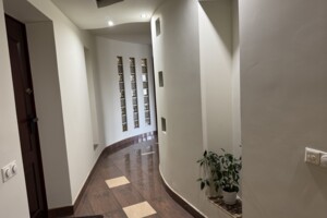 Продажа трехкомнатной квартиры в Хмельницком, на ул. Свободы, район Центр фото 2 Продажа трехкомнатной квартиры в Хмельницком, на ул. Свободы, район Центр фото 2