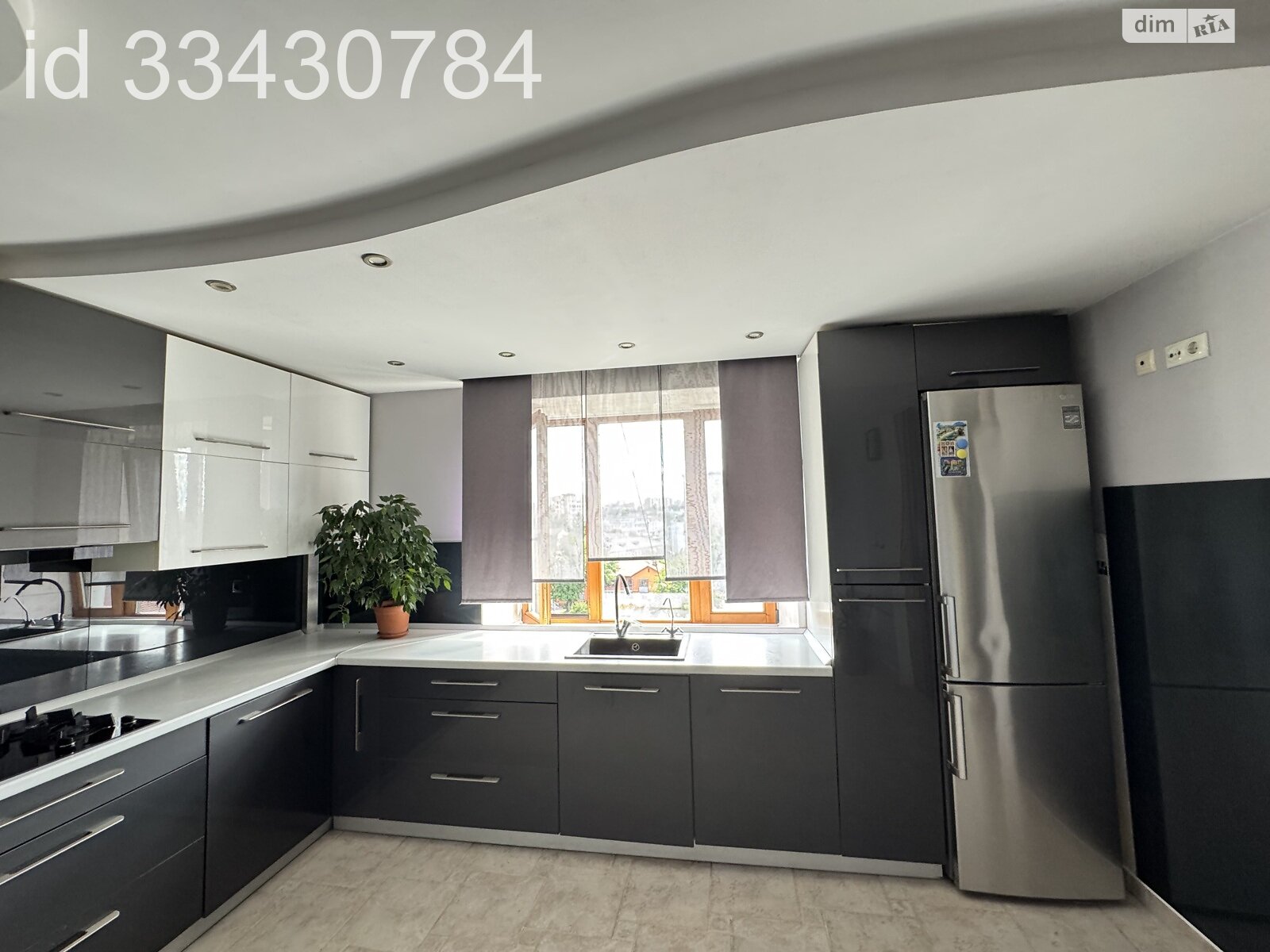 Продажа трехкомнатной квартиры в Хмельницком, на ул. Свободы, район Центр фото 1 Продажа трехкомнатной квартиры в Хмельницком, на ул. Свободы, район Центр фото 1