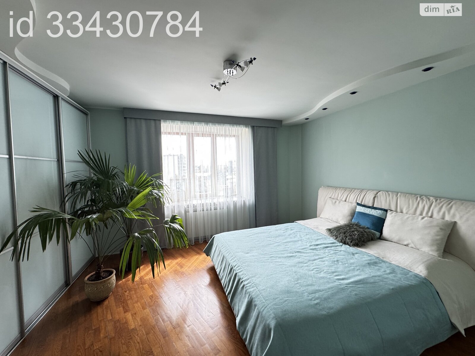 Продажа трехкомнатной квартиры в Хмельницком, на ул. Свободы, район Центр фото 1 Продажа трехкомнатной квартиры в Хмельницком, на ул. Свободы, район Центр фото 1