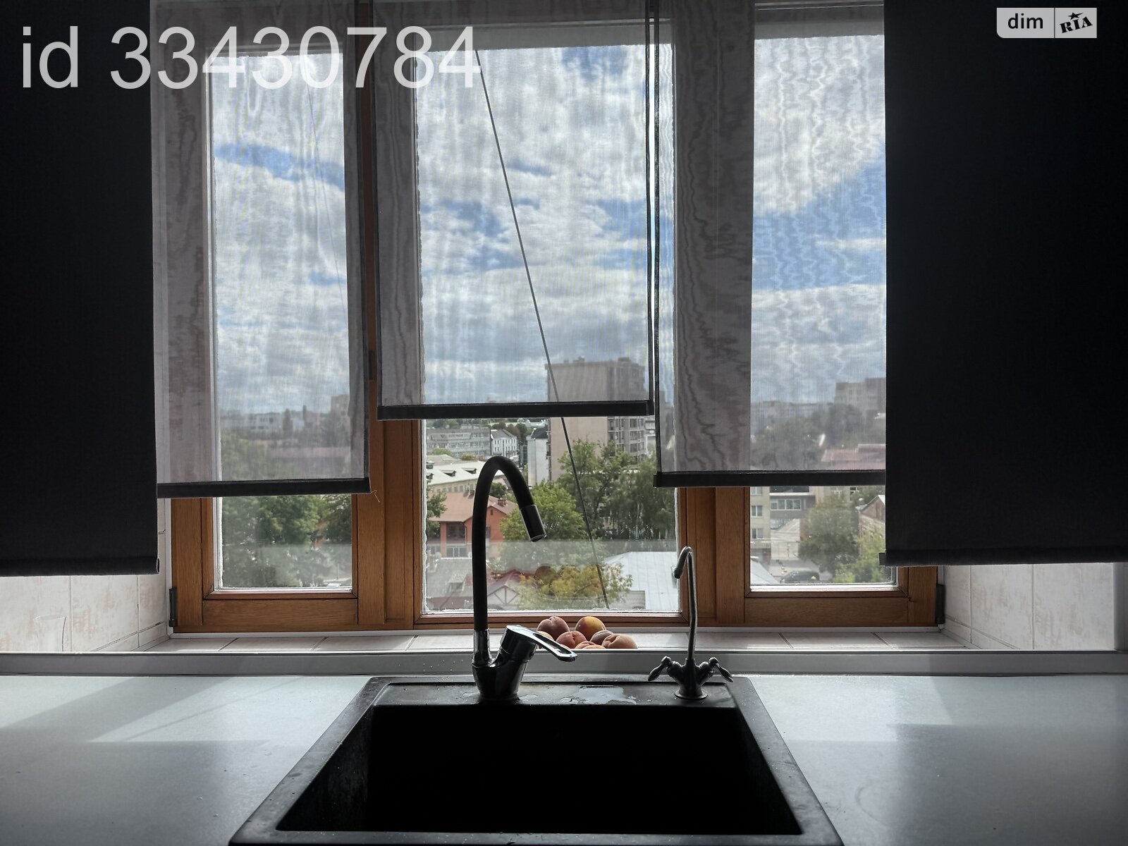 Продажа трехкомнатной квартиры в Хмельницком, на ул. Свободы, район Центр фото 1 Продажа трехкомнатной квартиры в Хмельницком, на ул. Свободы, район Центр фото 1