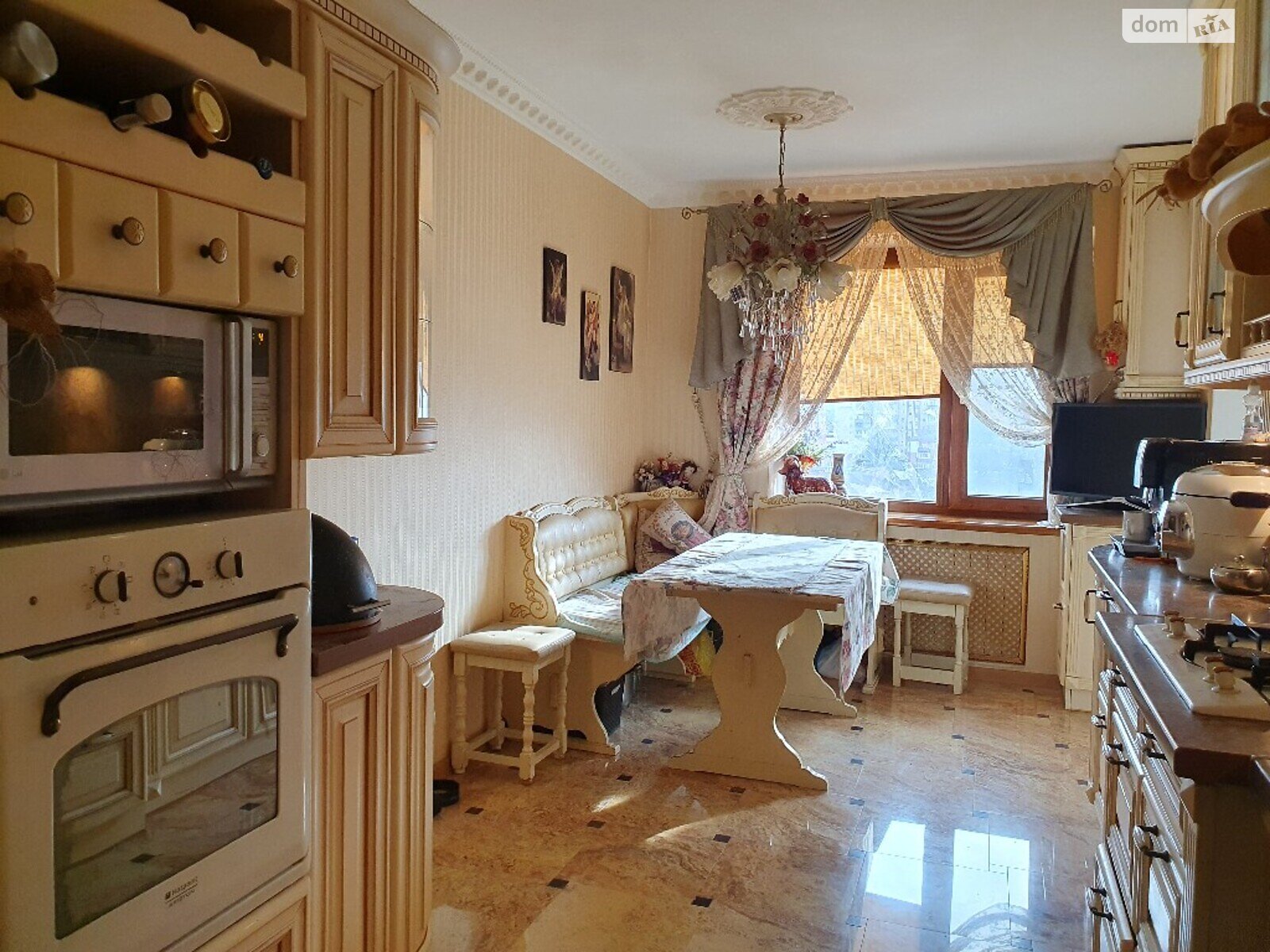 Продаж трикімнатної квартири в Хмельницькому, на вул. Свободи, район Центр фото 1 Продаж трикімнатної квартири в Хмельницькому, на вул. Свободи, район Центр фото 1