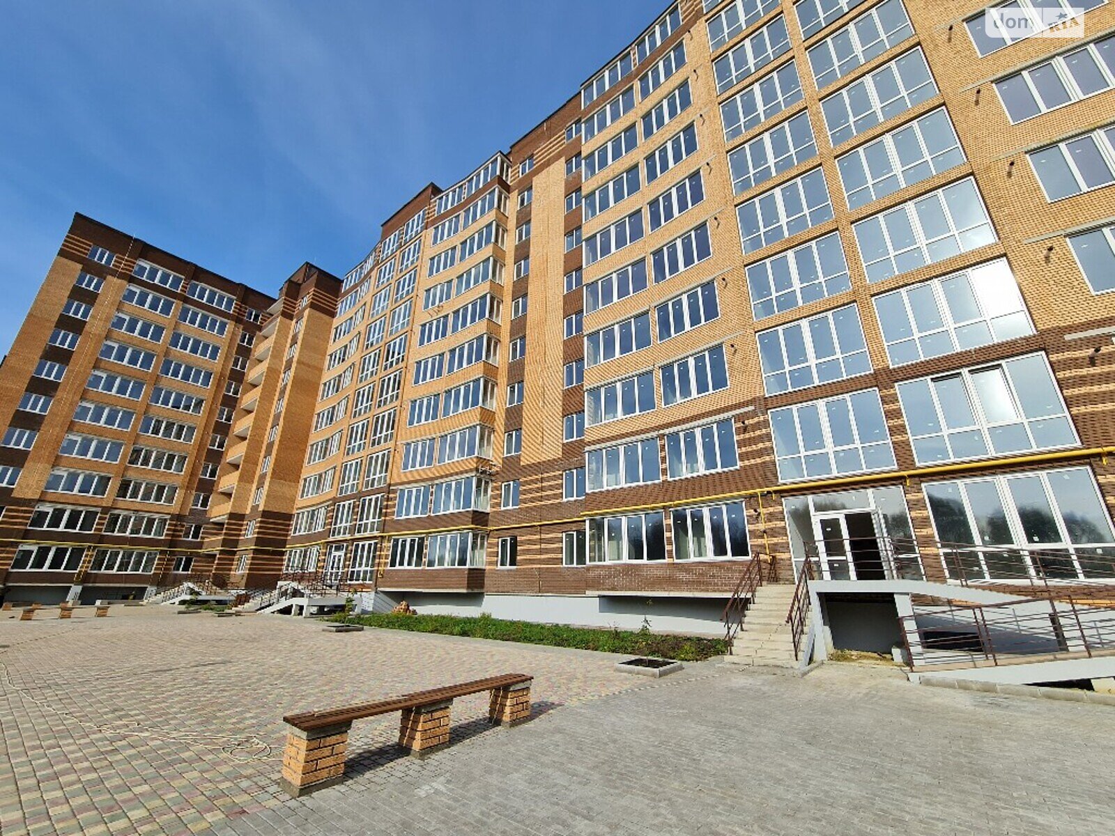 Продажа трехкомнатной квартиры в Хмельницком, на шоссе Старокостянтиновское, район Выставка фото 1 Продажа трехкомнатной квартиры в Хмельницком, на шоссе Старокостянтиновское, район Выставка фото 1