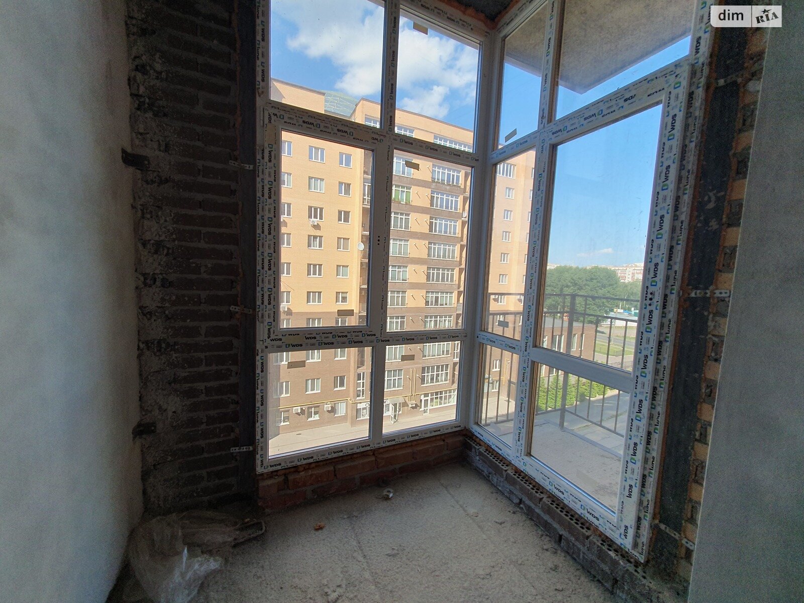 Продажа однокомнатной квартиры в Хмельницком, на шоссе Старокостянтиновское, район Выставка фото 1 Продажа однокомнатной квартиры в Хмельницком, на шоссе Старокостянтиновское, район Выставка фото 1