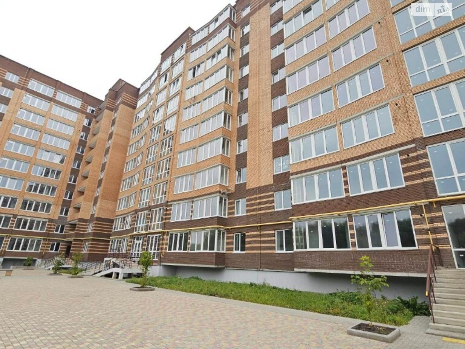 Продажа трехкомнатной квартиры в Хмельницком, на шоссе Старокостянтиновское, район Выставка фото 1 Продажа трехкомнатной квартиры в Хмельницком, на шоссе Старокостянтиновское, район Выставка фото 1