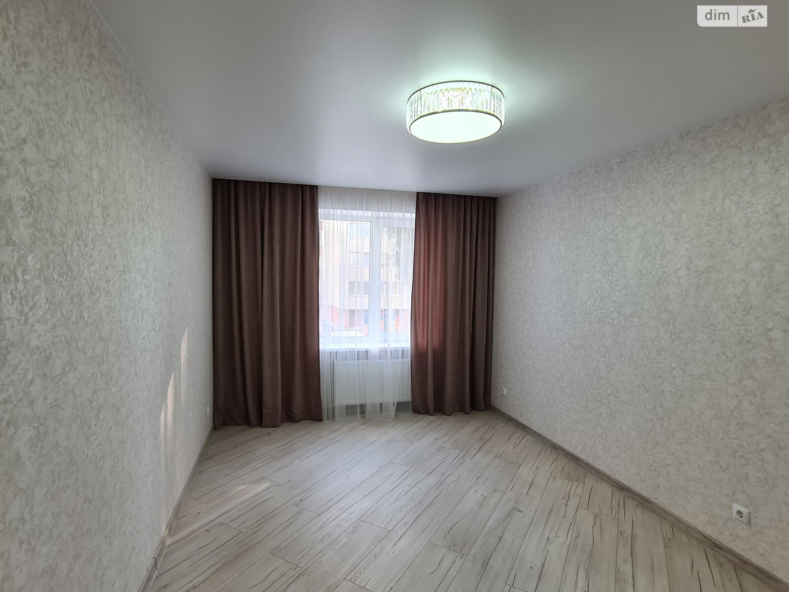 Продаж двокімнатної квартири в Хмельницькому, на просп. Миру 63В, район Виставка фото 1