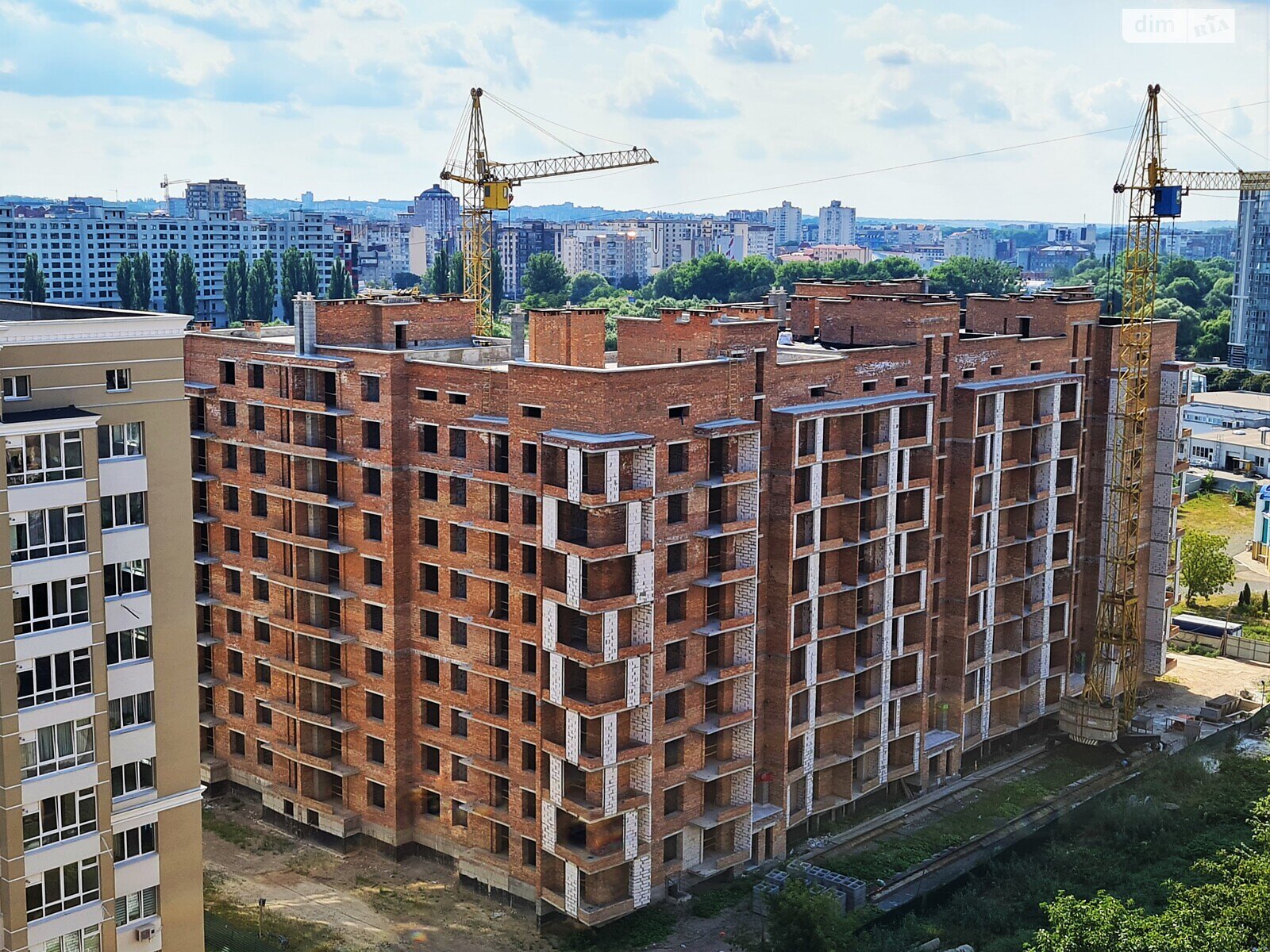 Продаж двокімнатної квартири в Хмельницькому, на вул. Зарічанська, район Виставка фото 1