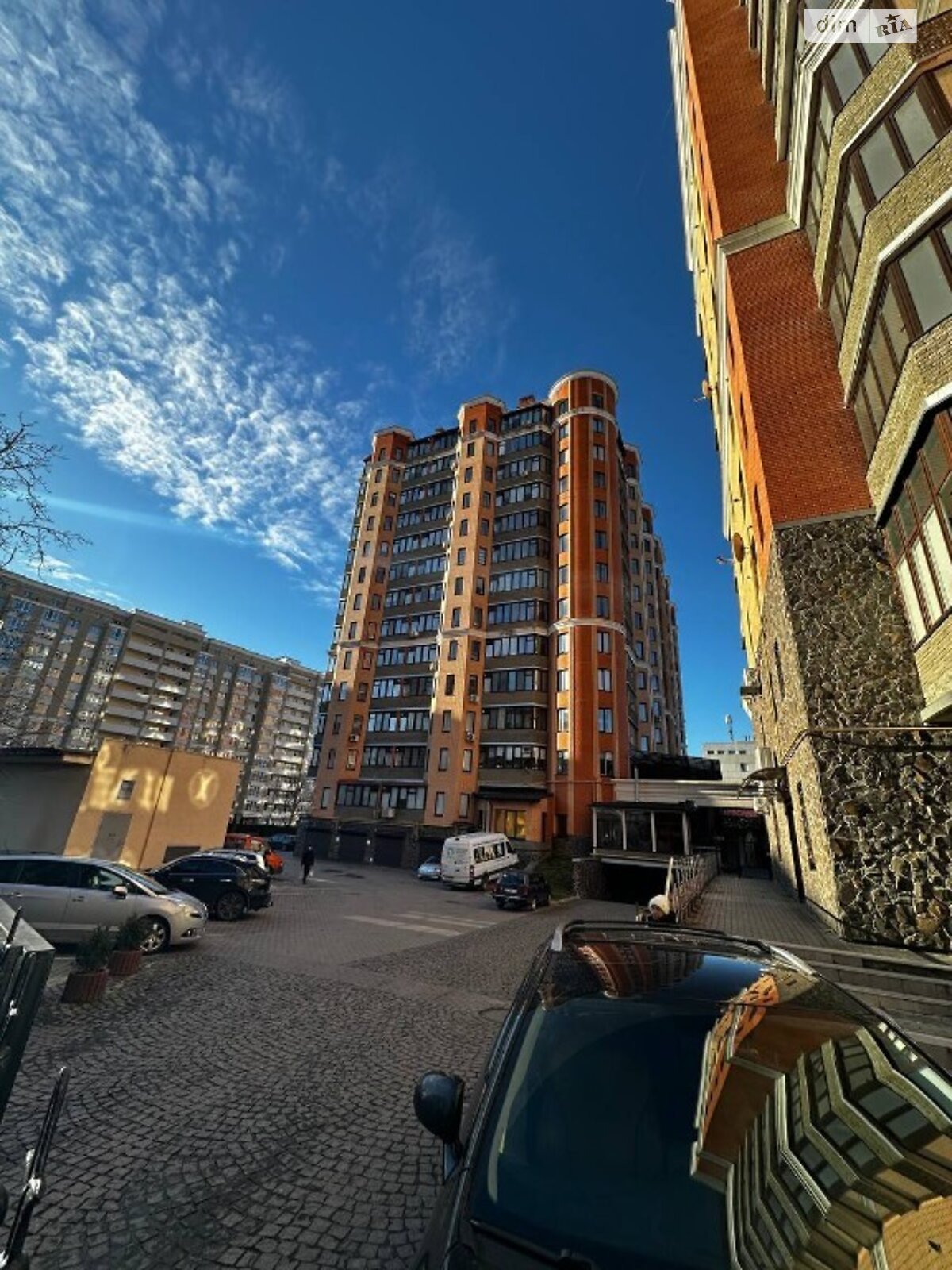 Продажа четырехкомнатной квартиры в Хмельницком, на ул. Заречанская 3/2А, район Выставка фото 1