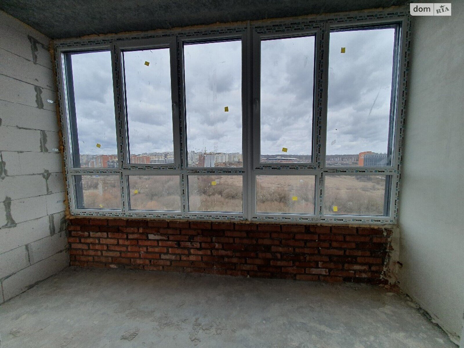 Продаж чотирикімнатної квартири в Хмельницькому, на вул. Озерна, район Виставка фото 1 Продаж чотирикімнатної квартири в Хмельницькому, на вул. Озерна, район Виставка фото 1