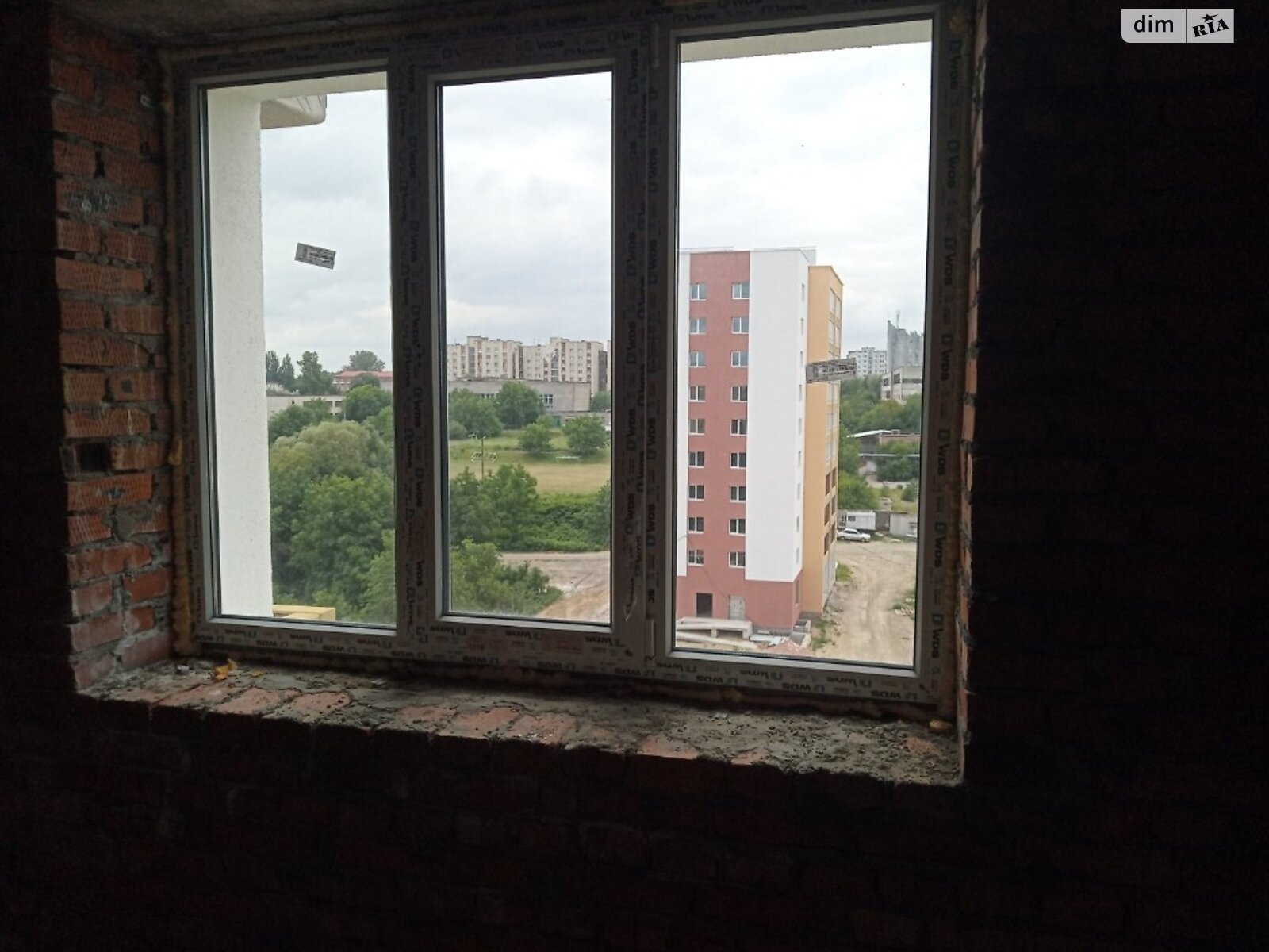 Продаж однокімнатної квартири в Хмельницькому, на вул. Озерна, район Виставка фото 1 Продаж однокімнатної квартири в Хмельницькому, на вул. Озерна, район Виставка фото 1