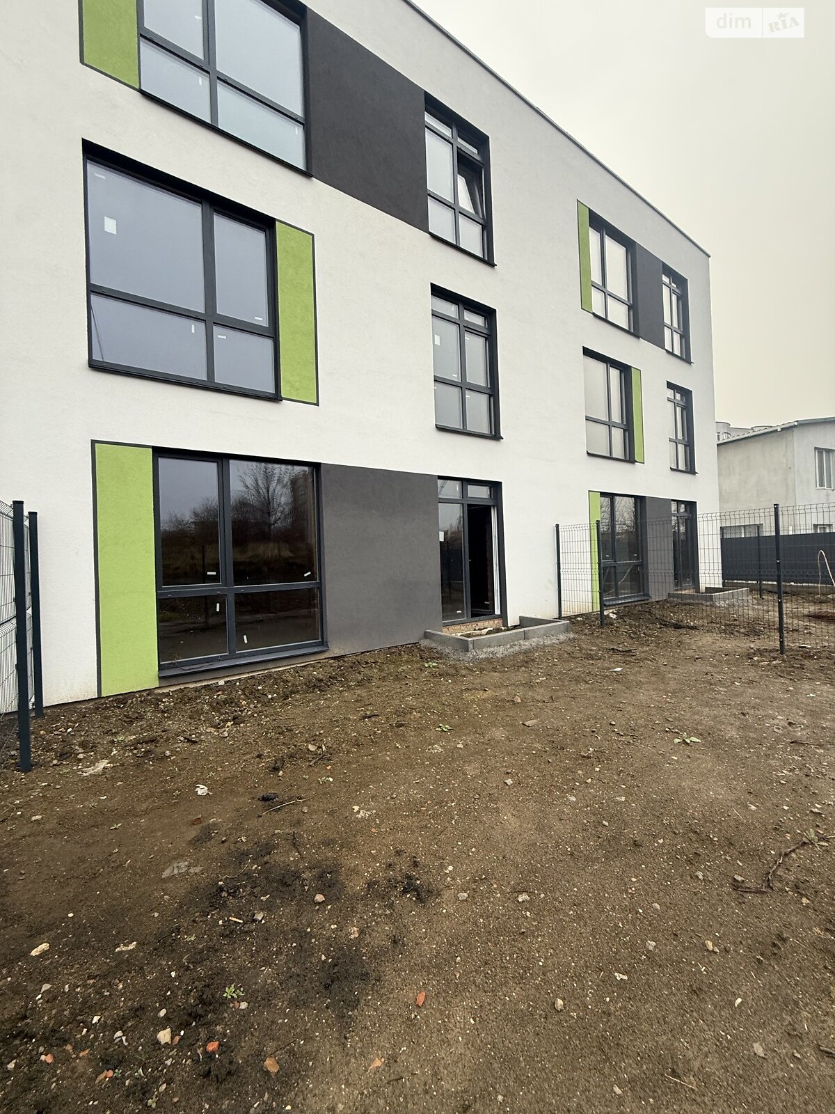 Продаж однокімнатної квартири в Хмельницькому, на вул. Серпнева 9, район Виставка фото 1