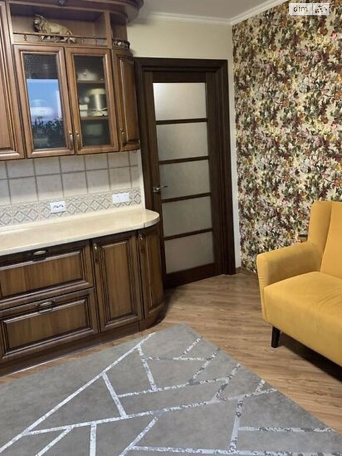 Продаж трикімнатної квартири в Хмельницькому, на просп. Миру, район Виставка фото 1 Продаж трикімнатної квартири в Хмельницькому, на просп. Миру, район Виставка фото 1