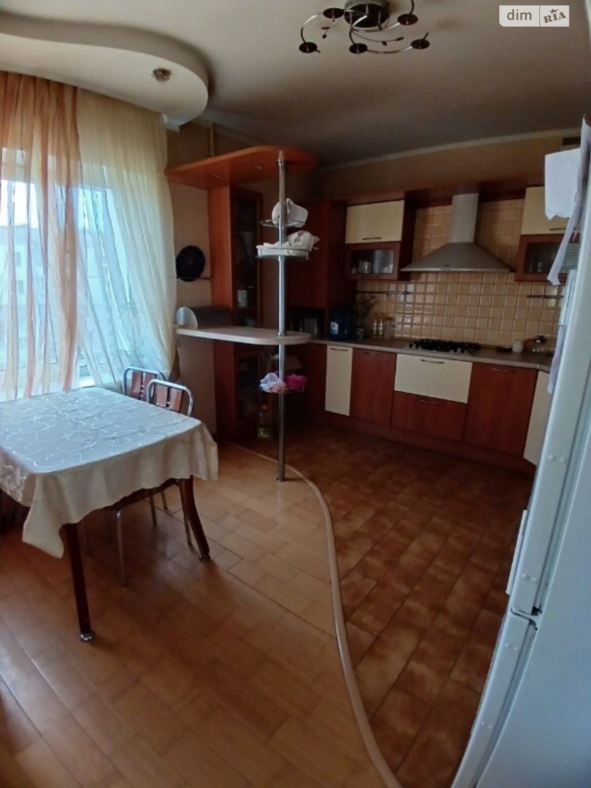 Продажа трехкомнатной квартиры в Хмельницком, на просп. Мира, район Выставка фото 1 Продажа трехкомнатной квартиры в Хмельницком, на просп. Мира, район Выставка фото 1