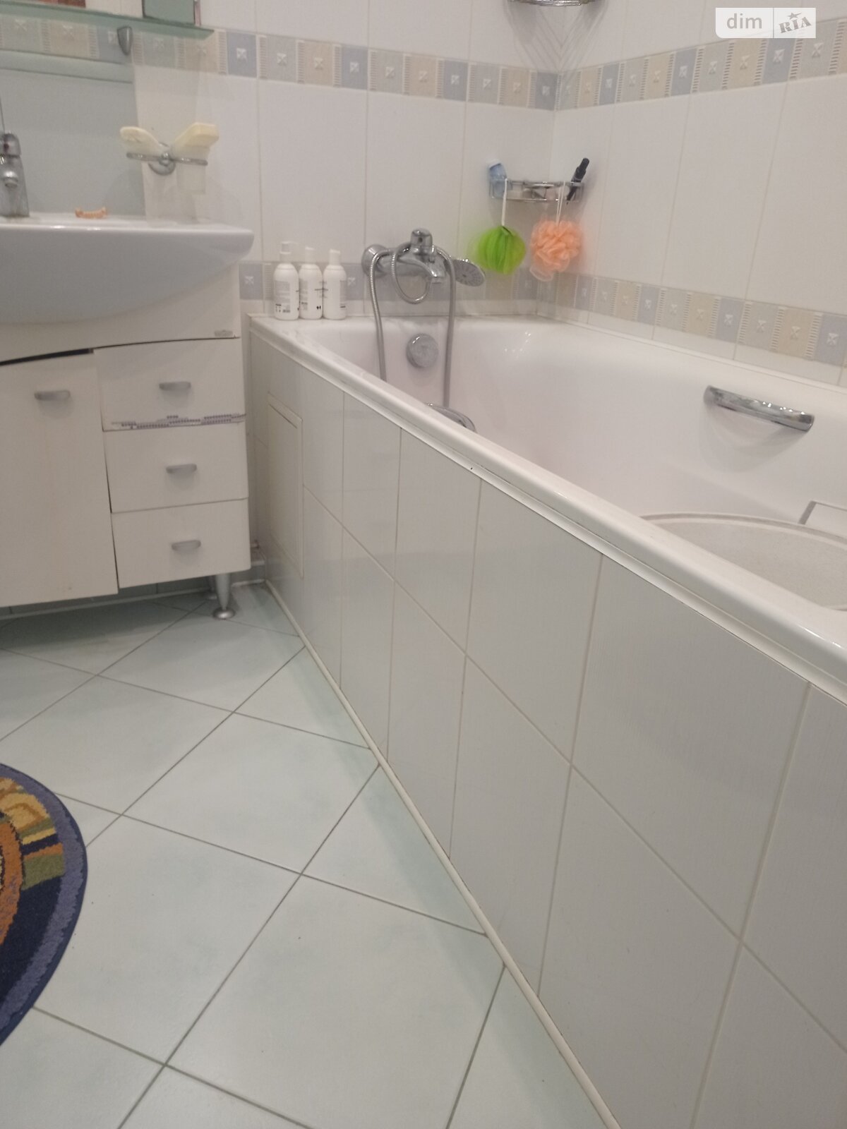 Продажа трехкомнатной квартиры в Хмельницком, на просп. Мира 74, район Выставка фото 1 Продажа трехкомнатной квартиры в Хмельницком, на просп. Мира 74, район Выставка фото 1