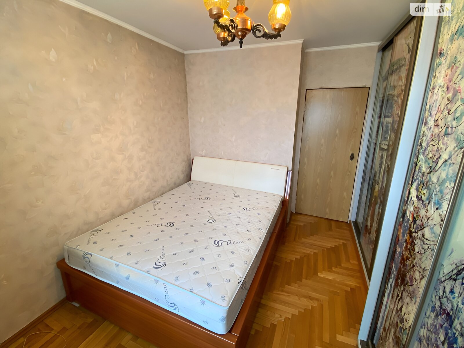 Продаж трикімнатної квартири в Хмельницькому, на просп. Миру, район Виставка фото 1 Продаж трикімнатної квартири в Хмельницькому, на просп. Миру, район Виставка фото 1