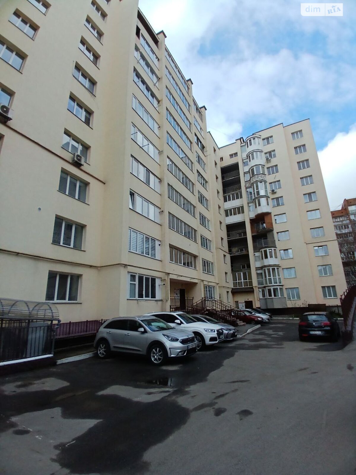 Продаж чотирикімнатної квартири в Хмельницькому, на просп. Миру 94/1В, район Виставка фото 1 Продаж чотирикімнатної квартири в Хмельницькому, на просп. Миру 94/1В, район Виставка фото 1
