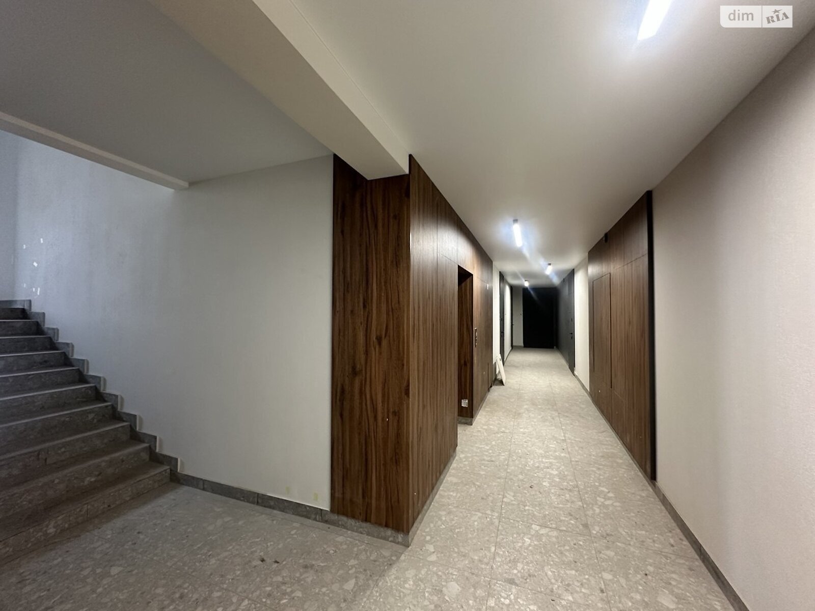Продажа пятикомнатной квартиры в Хмельницком, на просп. Мира 96, фото 1 Продажа пятикомнатной квартиры в Хмельницком, на просп. Мира 96, фото 1