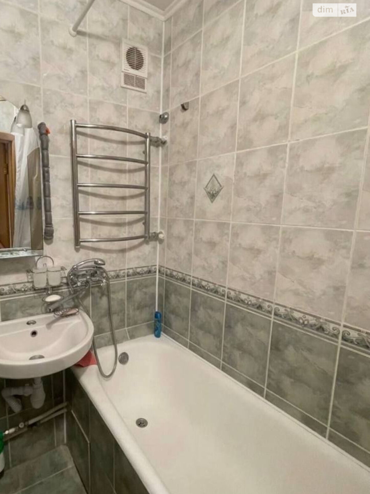 Продажа трехкомнатной квартиры в Хмельницком, на просп. Мира 76/3, район Выставка фото 1 Продажа трехкомнатной квартиры в Хмельницком, на просп. Мира 76/3, район Выставка фото 1