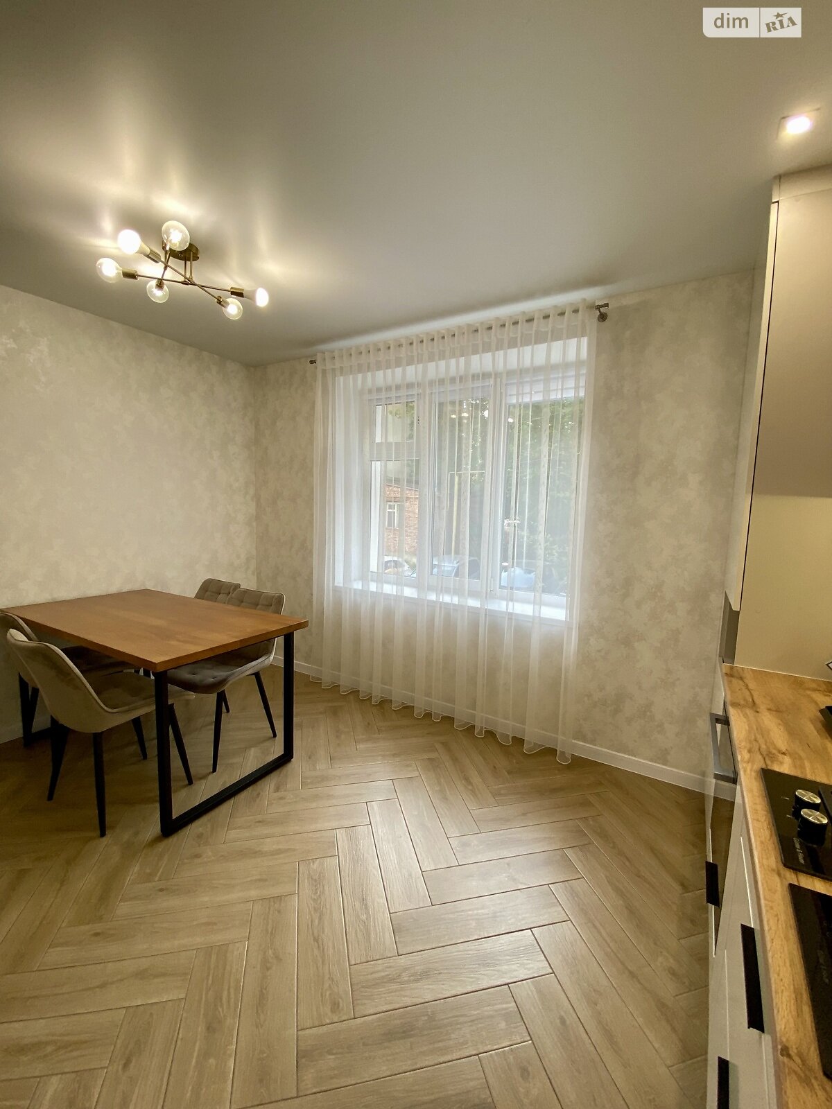 Продаж трикімнатної квартири в Хмельницькому, на просп. Миру 63А, район Виставка фото 1 Продаж трикімнатної квартири в Хмельницькому, на просп. Миру 63А, район Виставка фото 1
