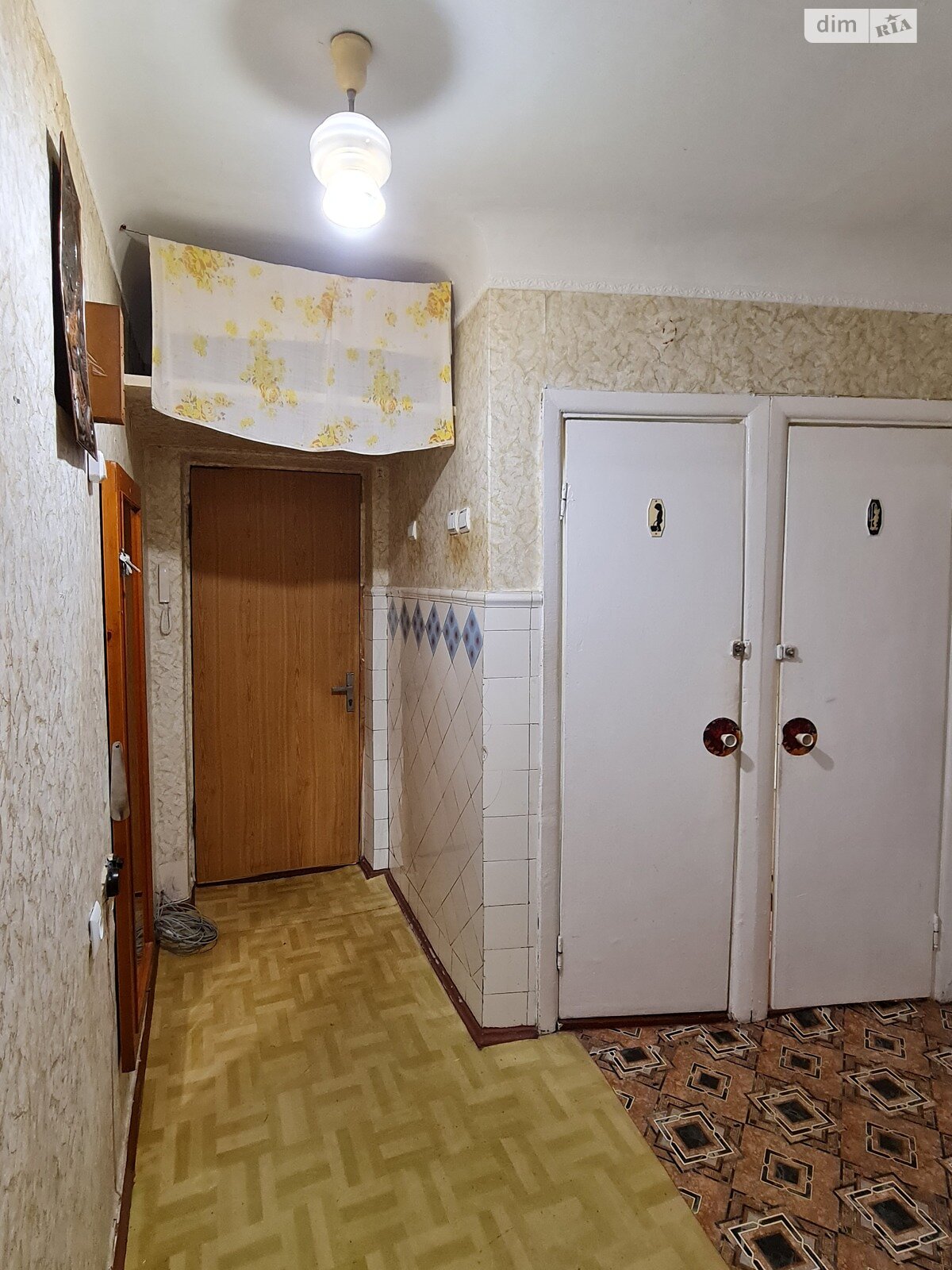 Продаж трикімнатної квартири в Хмельницькому, на просп. Миру, район Виставка фото 1 Продаж трикімнатної квартири в Хмельницькому, на просп. Миру, район Виставка фото 1