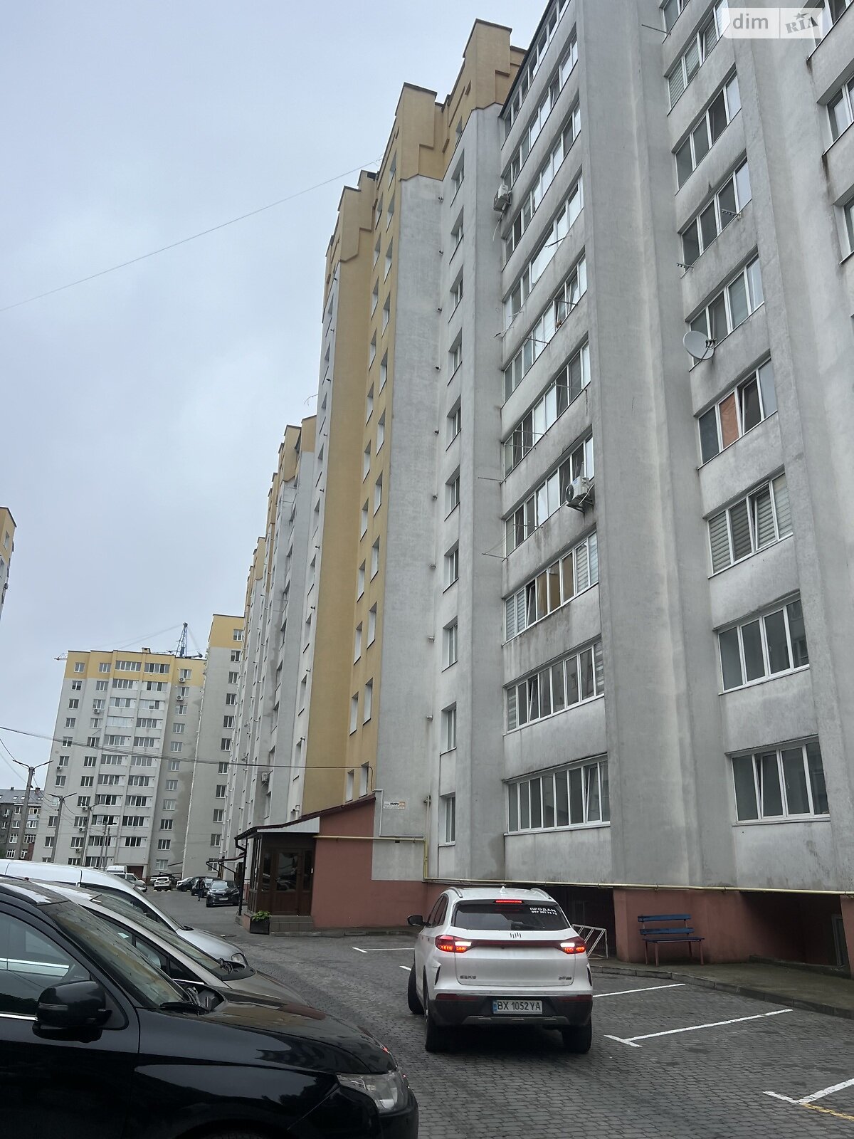 Продаж трикімнатної квартири в Хмельницькому, на просп. Миру 63А, район Виставка фото 1 Продаж трикімнатної квартири в Хмельницькому, на просп. Миру 63А, район Виставка фото 1