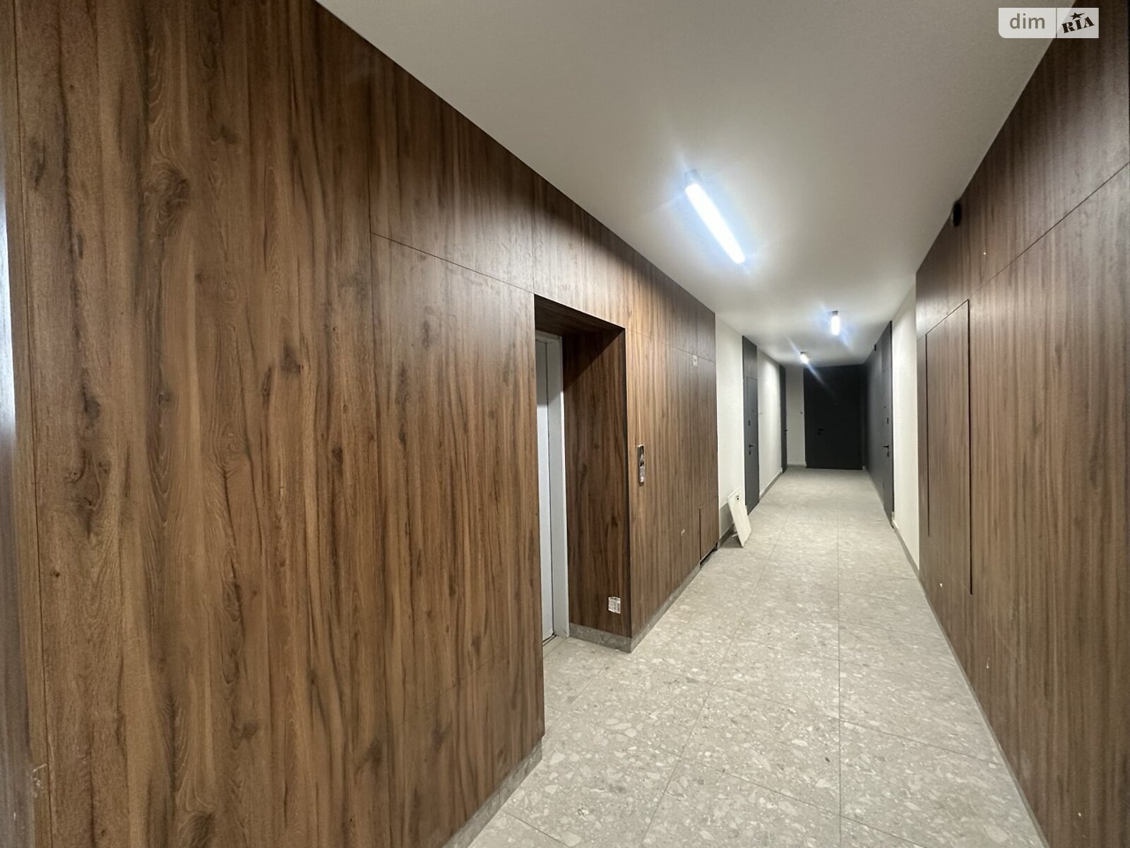 Продаж п`ятикімнатної квартири в Хмельницькому, на просп. Миру 96, фото 1 Продаж п`ятикімнатної квартири в Хмельницькому, на просп. Миру 96, фото 1
