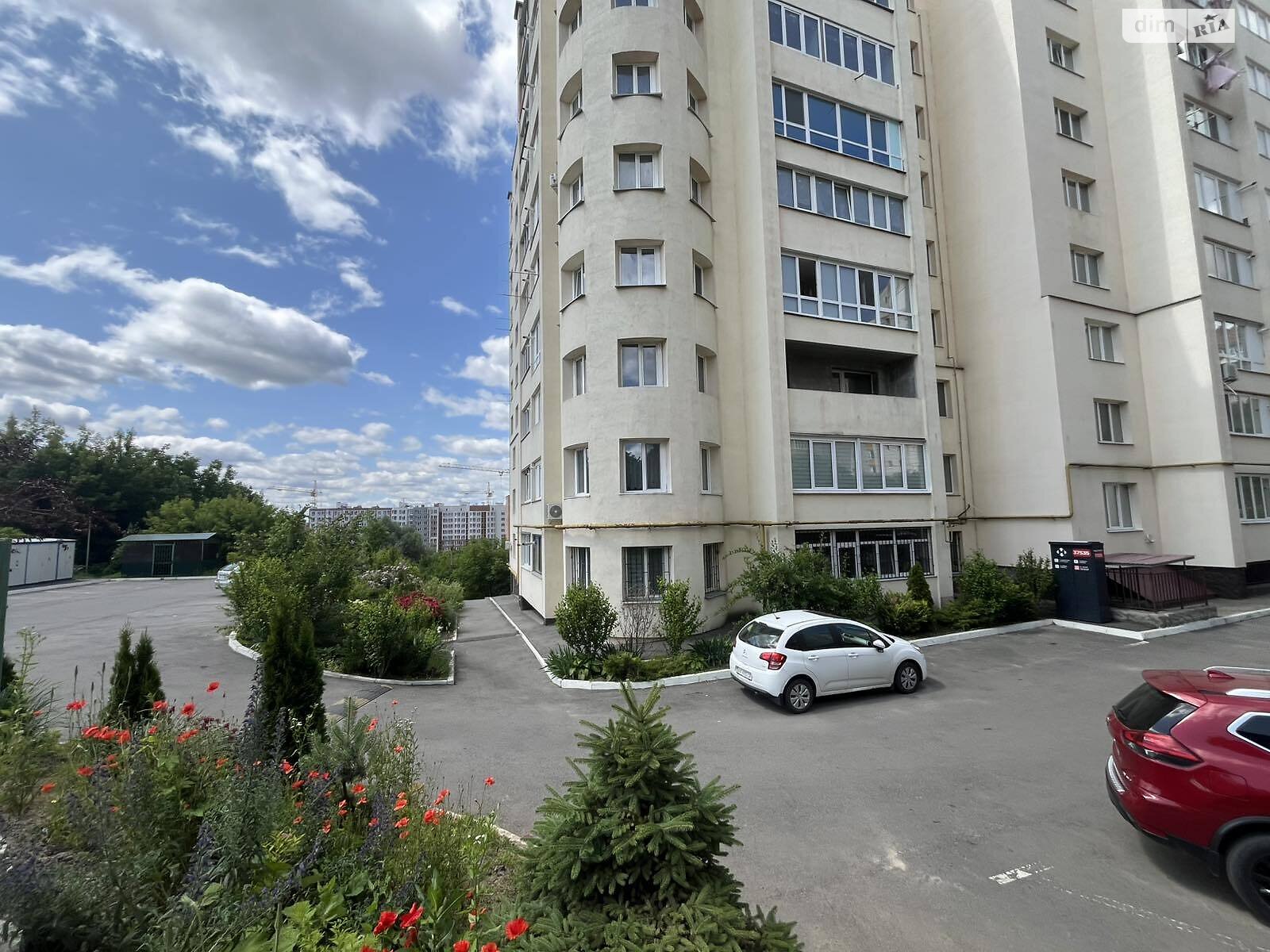 Продажа трехкомнатной квартиры в Хмельницком, на просп. Мира 94/1В, район Выставка фото 1 Продажа трехкомнатной квартиры в Хмельницком, на просп. Мира 94/1В, район Выставка фото 1