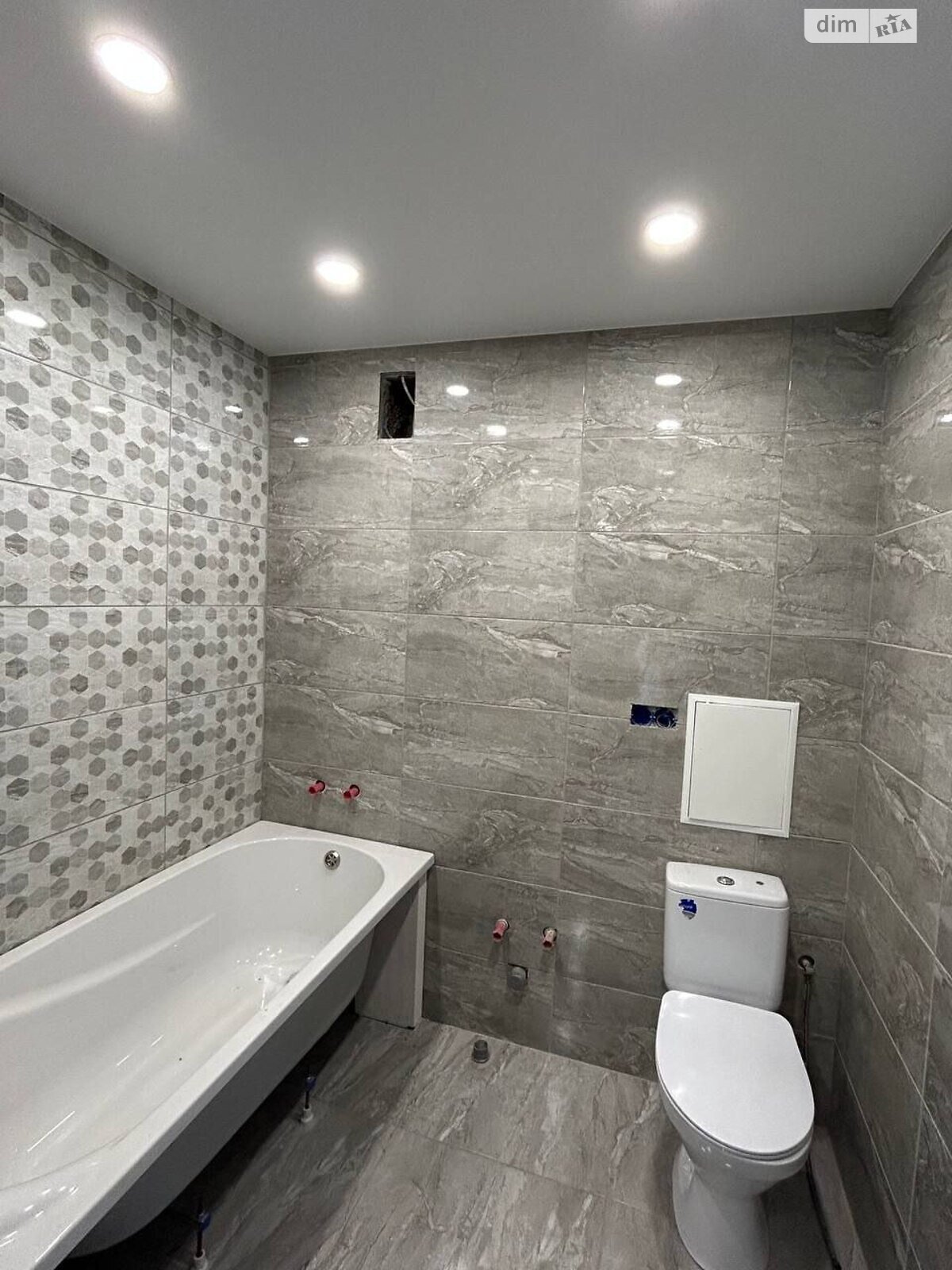 Продажа двухкомнатной квартиры в Хмельницком, на просп. Мира, район Выставка фото 1