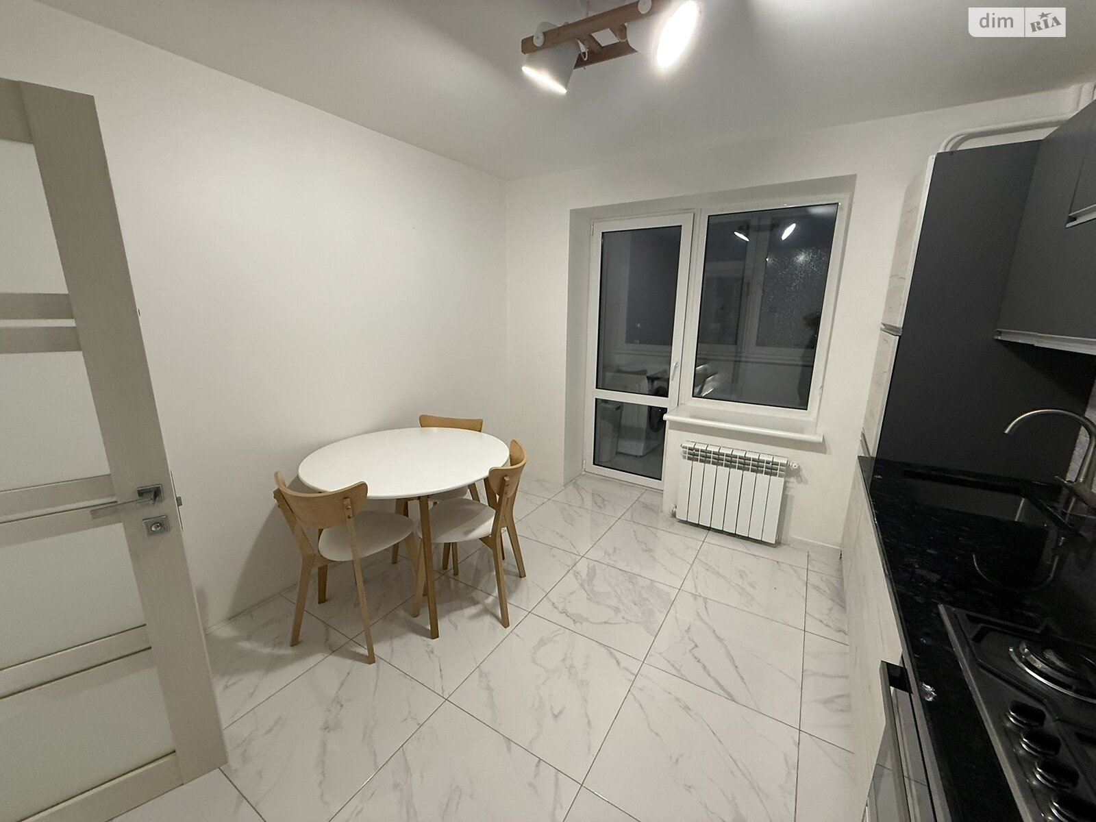 Продажа трехкомнатной квартиры в Хмельницком, на просп. Мира 94/1В, район Выставка фото 1