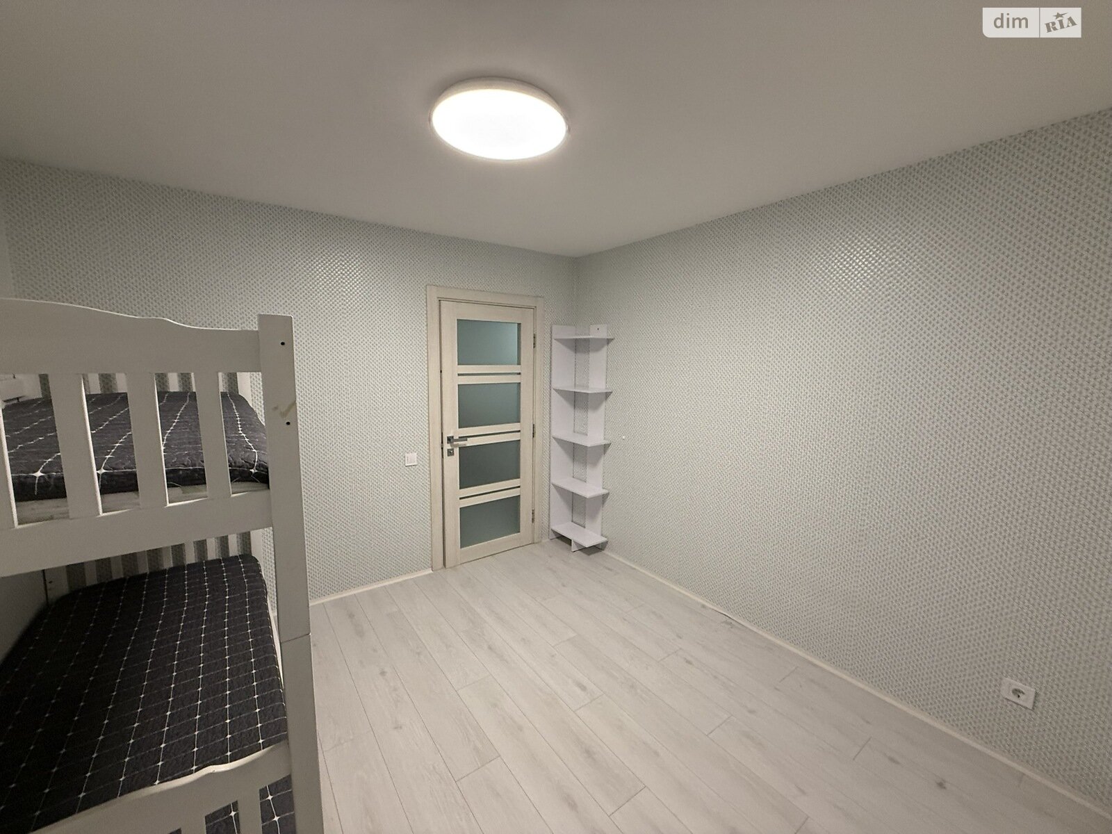 Продажа трехкомнатной квартиры в Хмельницком, на просп. Мира 94/1В, район Выставка фото 1