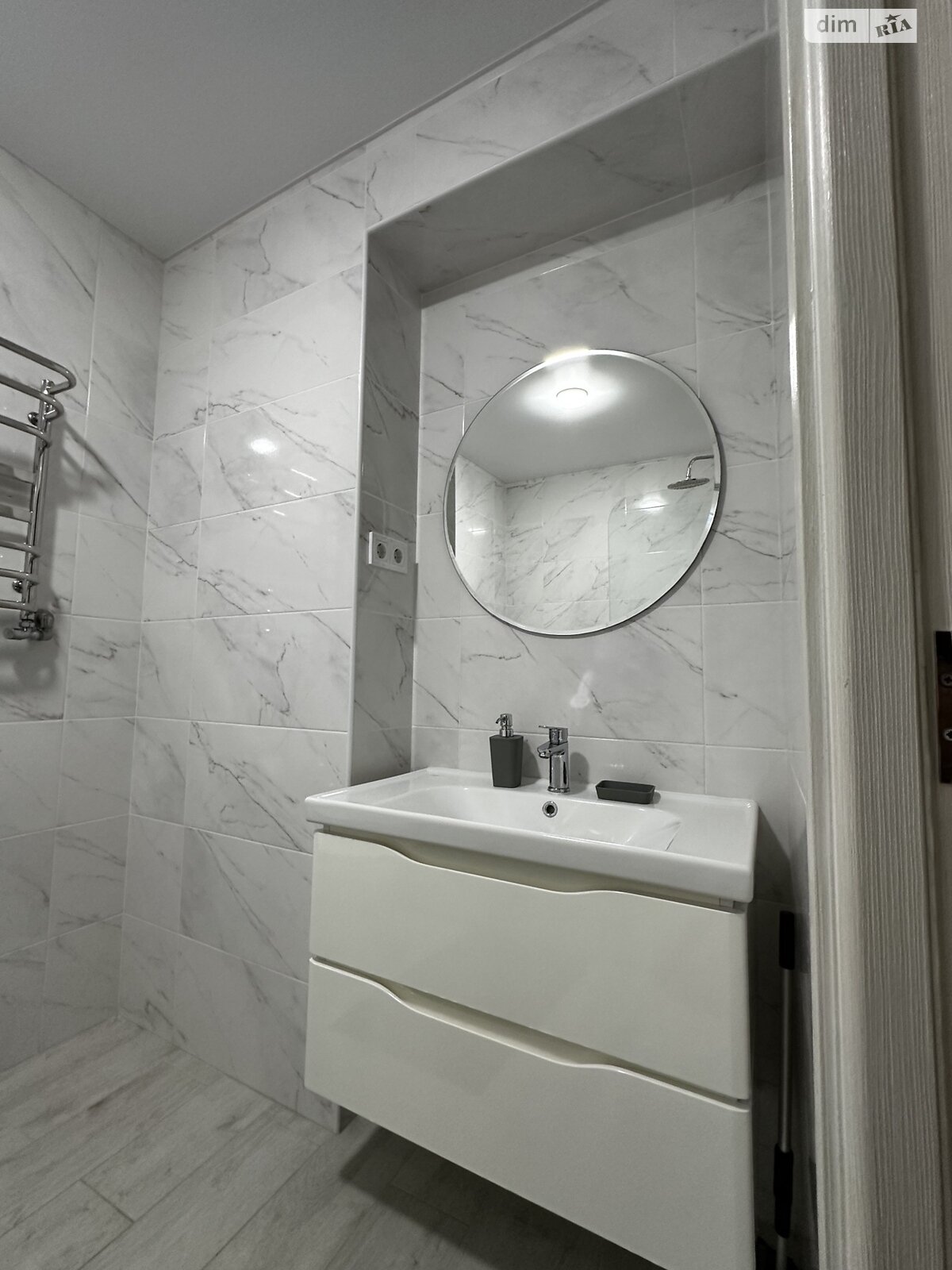 Продажа трехкомнатной квартиры в Хмельницком, на просп. Мира 94/1В, район Выставка фото 1