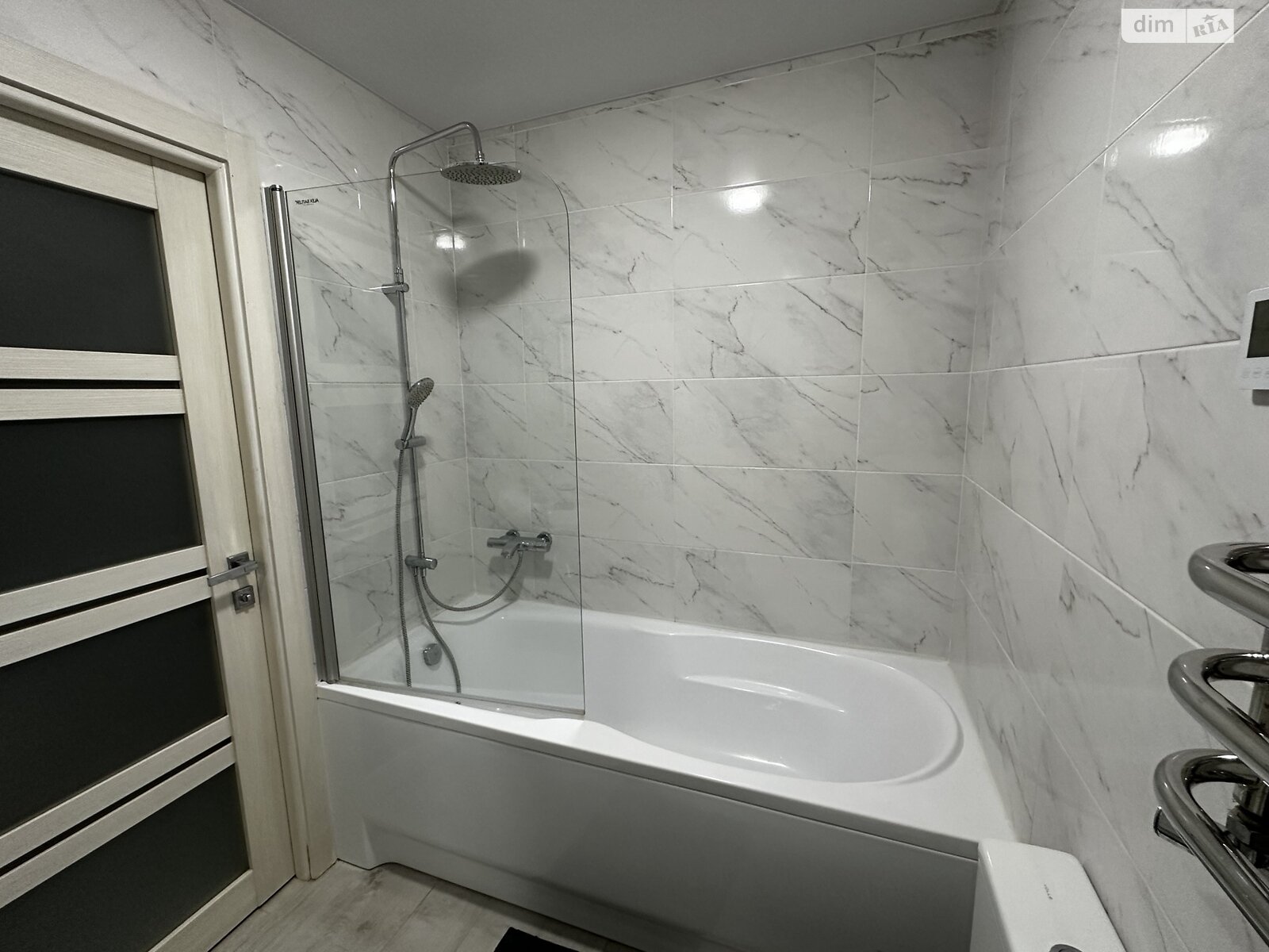 Продажа трехкомнатной квартиры в Хмельницком, на просп. Мира 94/1В, район Выставка фото 1