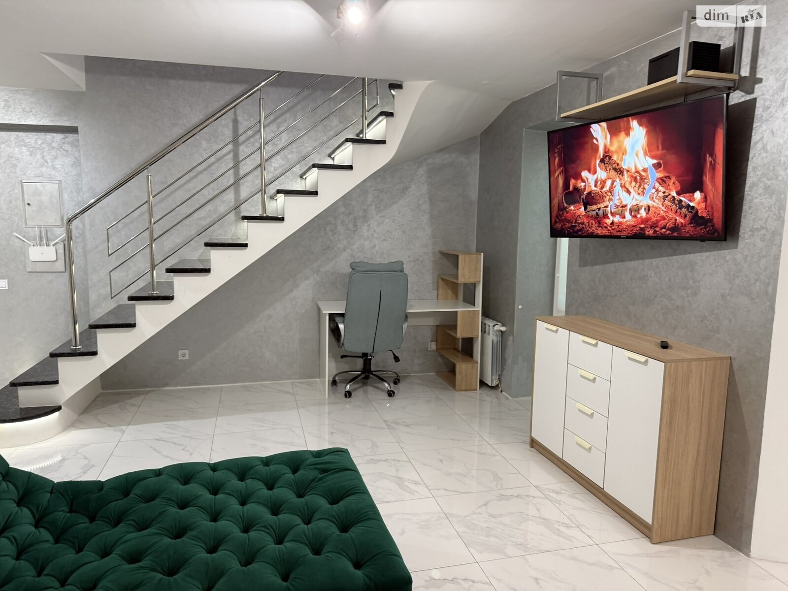 Продажа трехкомнатной квартиры в Хмельницком, на просп. Мира 94/1В, район Выставка фото 1