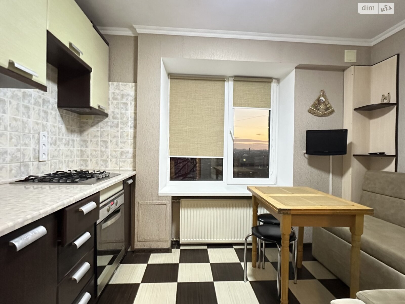 Продажа двухкомнатной квартиры в Хмельницком, на просп. Мира, район Выставка фото 1