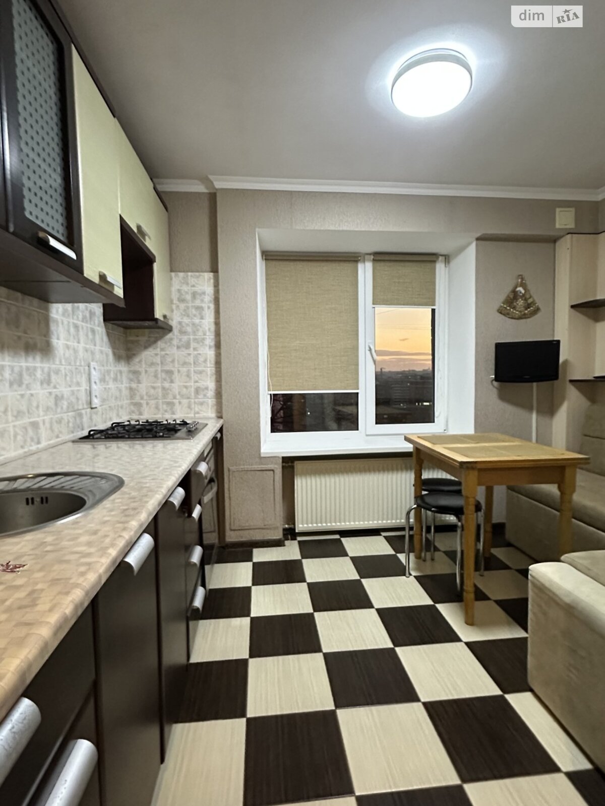 Продажа двухкомнатной квартиры в Хмельницком, на просп. Мира, район Выставка фото 1