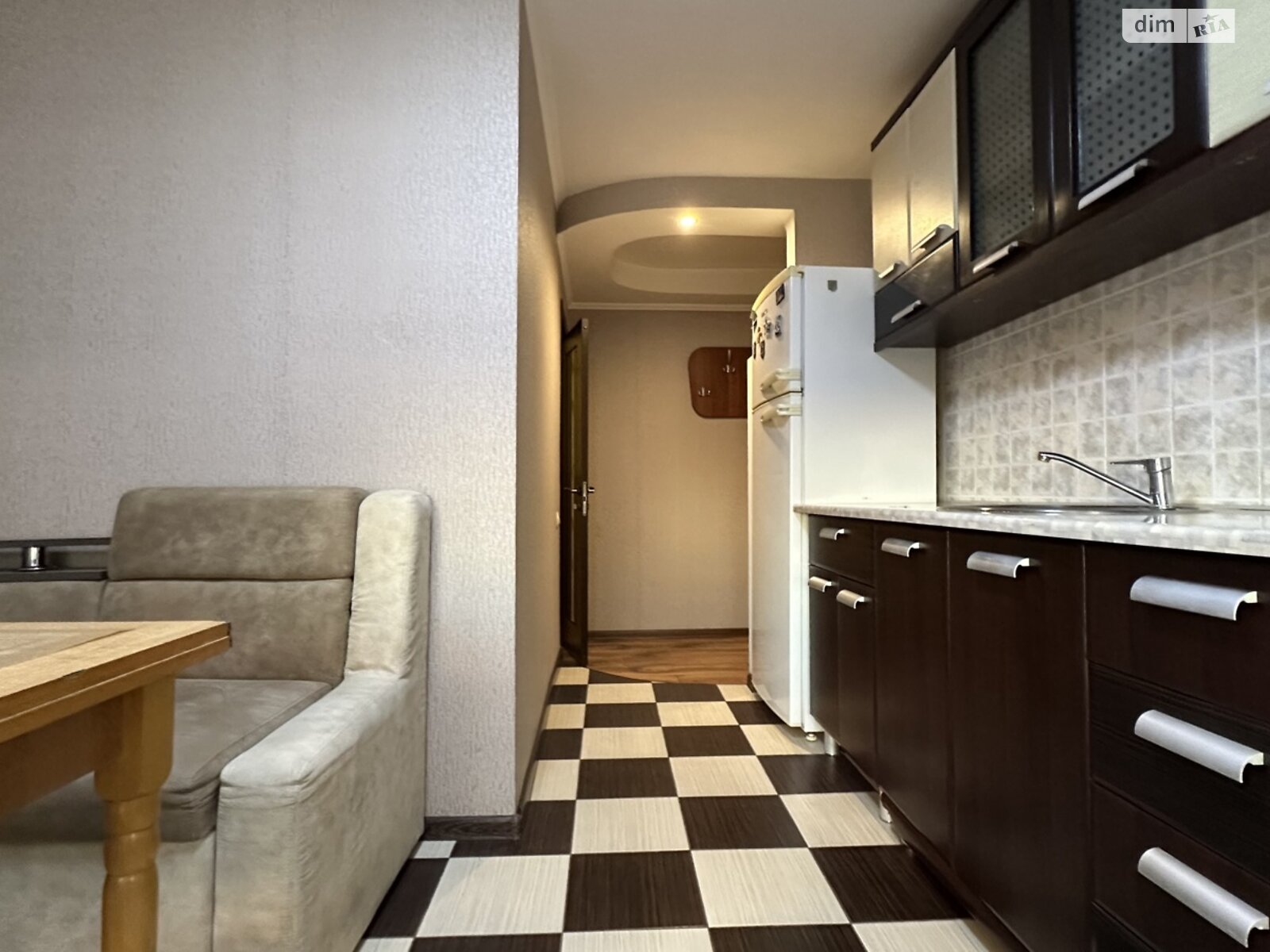 Продажа двухкомнатной квартиры в Хмельницком, на просп. Мира, район Выставка фото 1