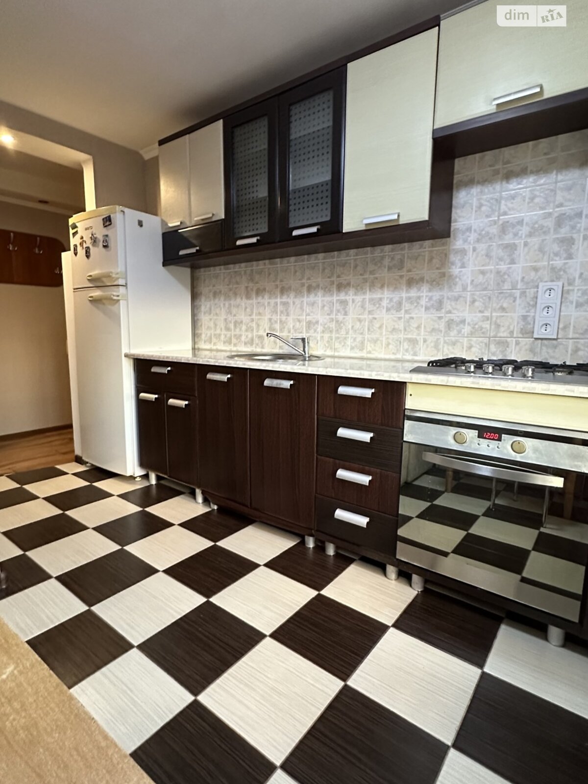 Продажа двухкомнатной квартиры в Хмельницком, на просп. Мира, район Выставка фото 1