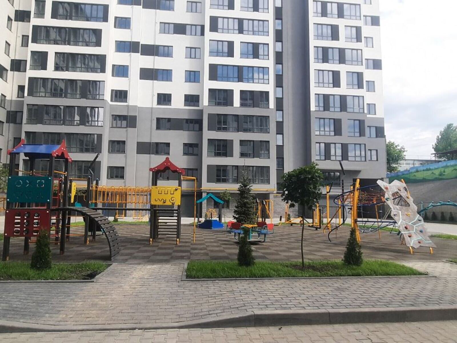 Продаж двокімнатної квартири в Хмельницькому, на вул. Озерна, район Виставка фото 1 Продаж двокімнатної квартири в Хмельницькому, на вул. Озерна, район Виставка фото 1