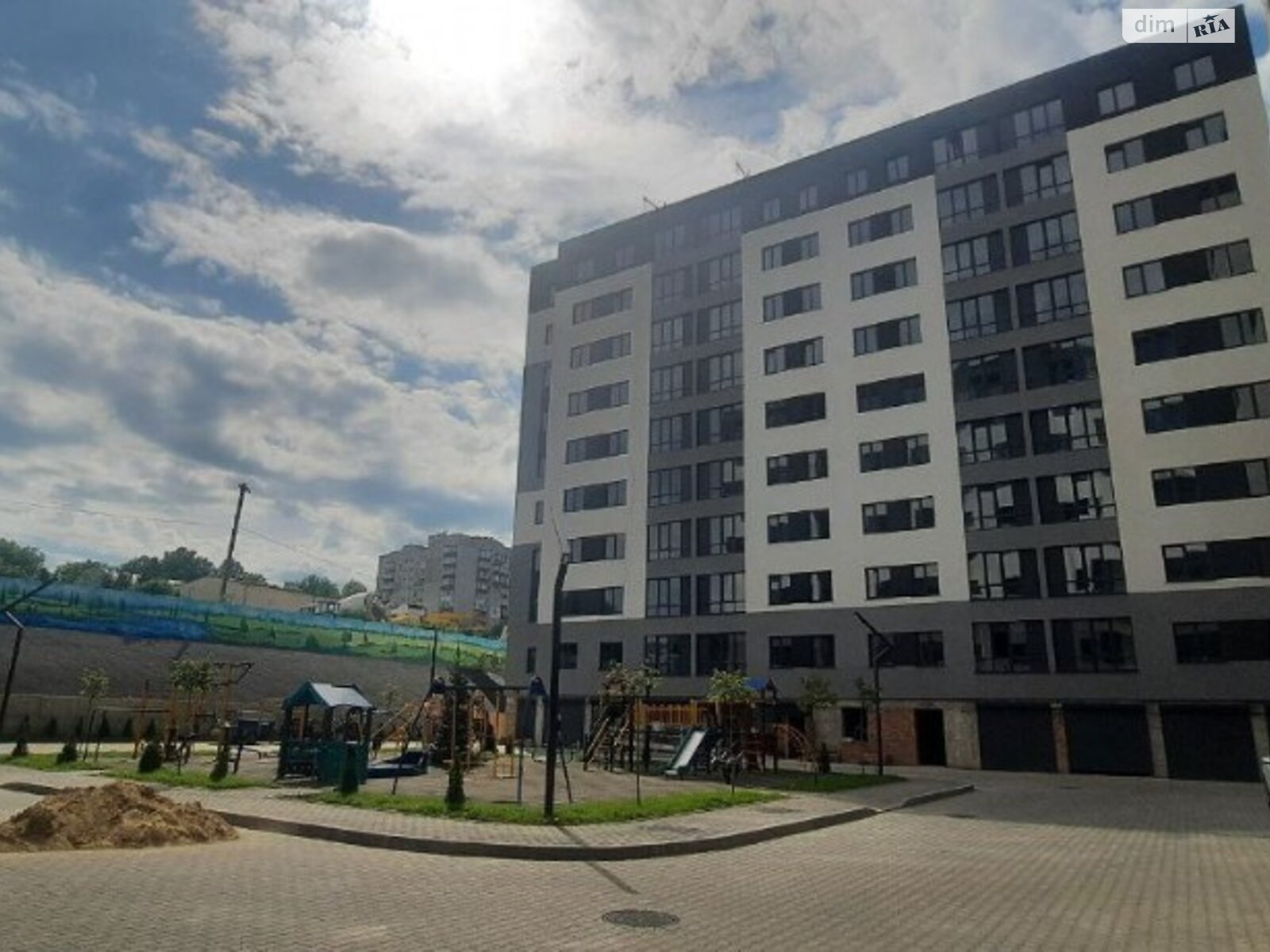 Продажа однокомнатной квартиры в Хмельницком, на ул. Озерная, район Выставка фото 1 Продажа однокомнатной квартиры в Хмельницком, на ул. Озерная, район Выставка фото 1