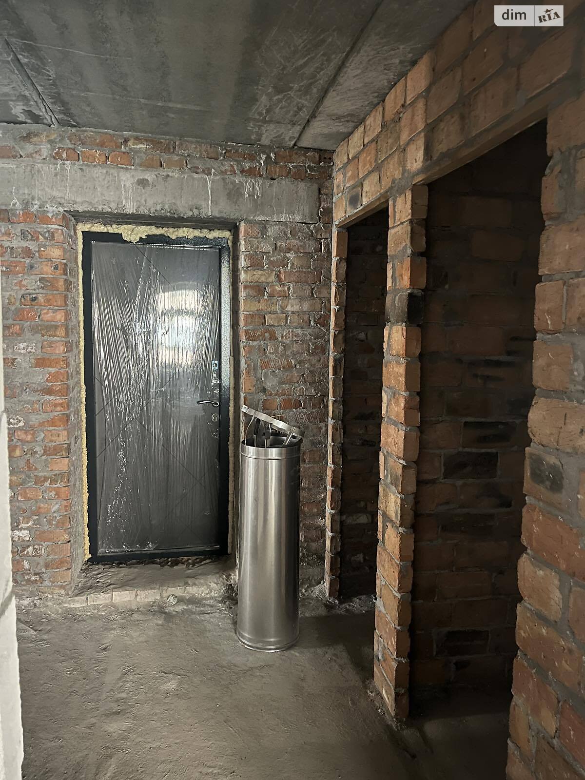 Продаж трикімнатної квартири в Хмельницькому, на вул. Озерна, район Виставка фото 1 Продаж трикімнатної квартири в Хмельницькому, на вул. Озерна, район Виставка фото 1