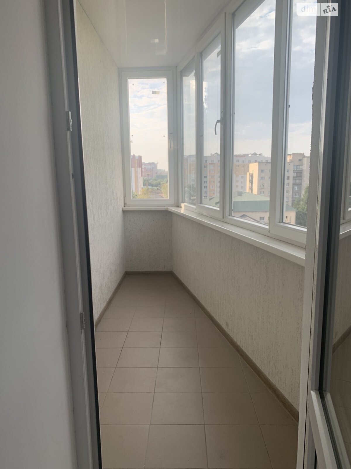 Продаж двокімнатної квартири в Хмельницькому, на вул. Озерна, район Виставка фото 1 Продаж двокімнатної квартири в Хмельницькому, на вул. Озерна, район Виставка фото 1