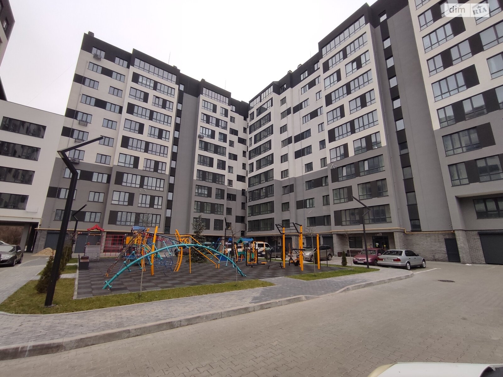 Продаж двокімнатної квартири в Хмельницькому, на вул. Озерна, район Виставка фото 1 Продаж двокімнатної квартири в Хмельницькому, на вул. Озерна, район Виставка фото 1