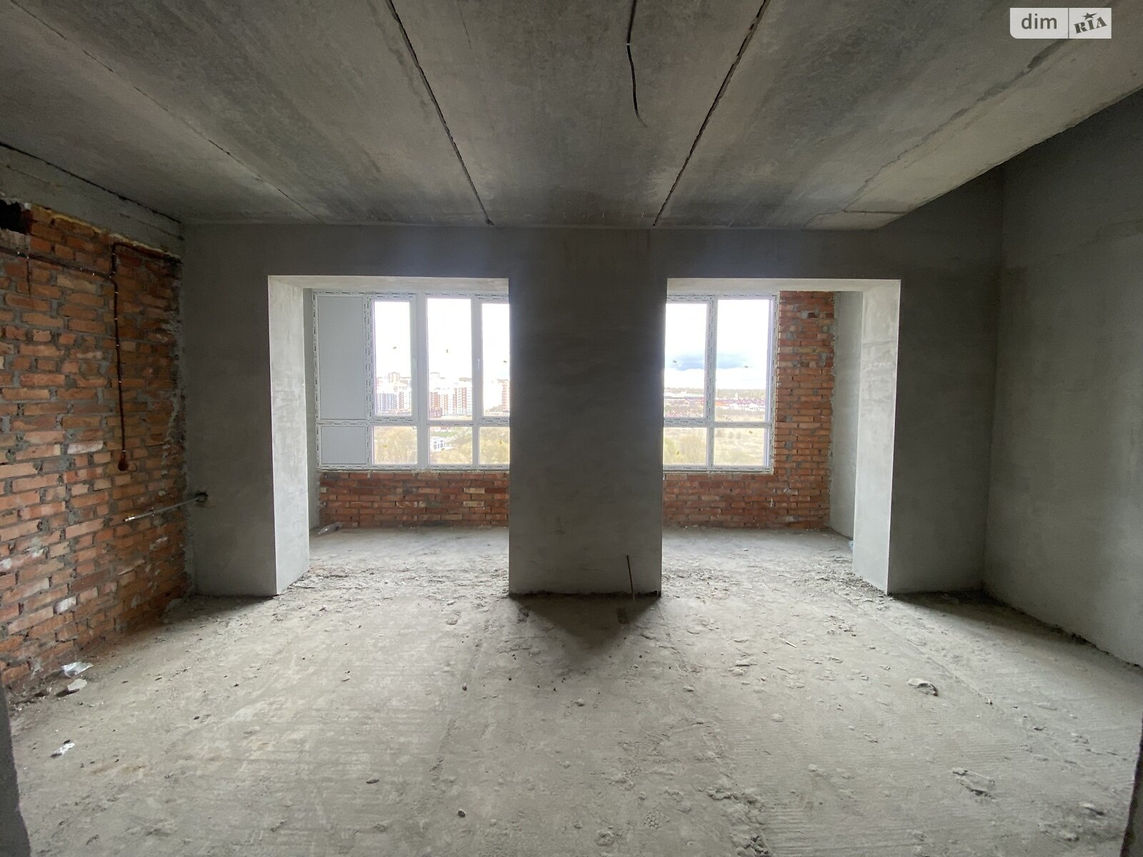 Продажа трехкомнатной квартиры в Хмельницком, на ул. Озерная 16Б корпус 5, район Выставка фото 1 Продажа трехкомнатной квартиры в Хмельницком, на ул. Озерная 16Б корпус 5, район Выставка фото 1