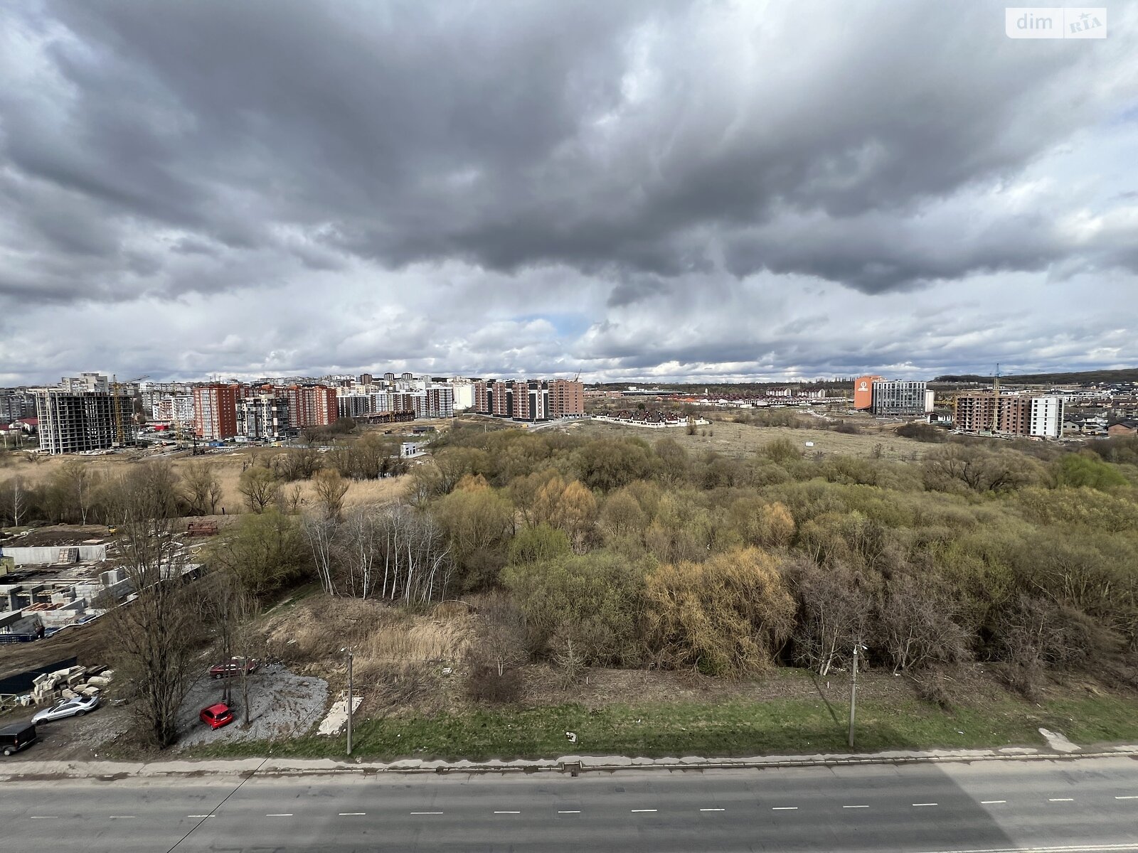 Продажа трехкомнатной квартиры в Хмельницком, на ул. Озерная 16Б корпус 5, район Выставка фото 1 Продажа трехкомнатной квартиры в Хмельницком, на ул. Озерная 16Б корпус 5, район Выставка фото 1
