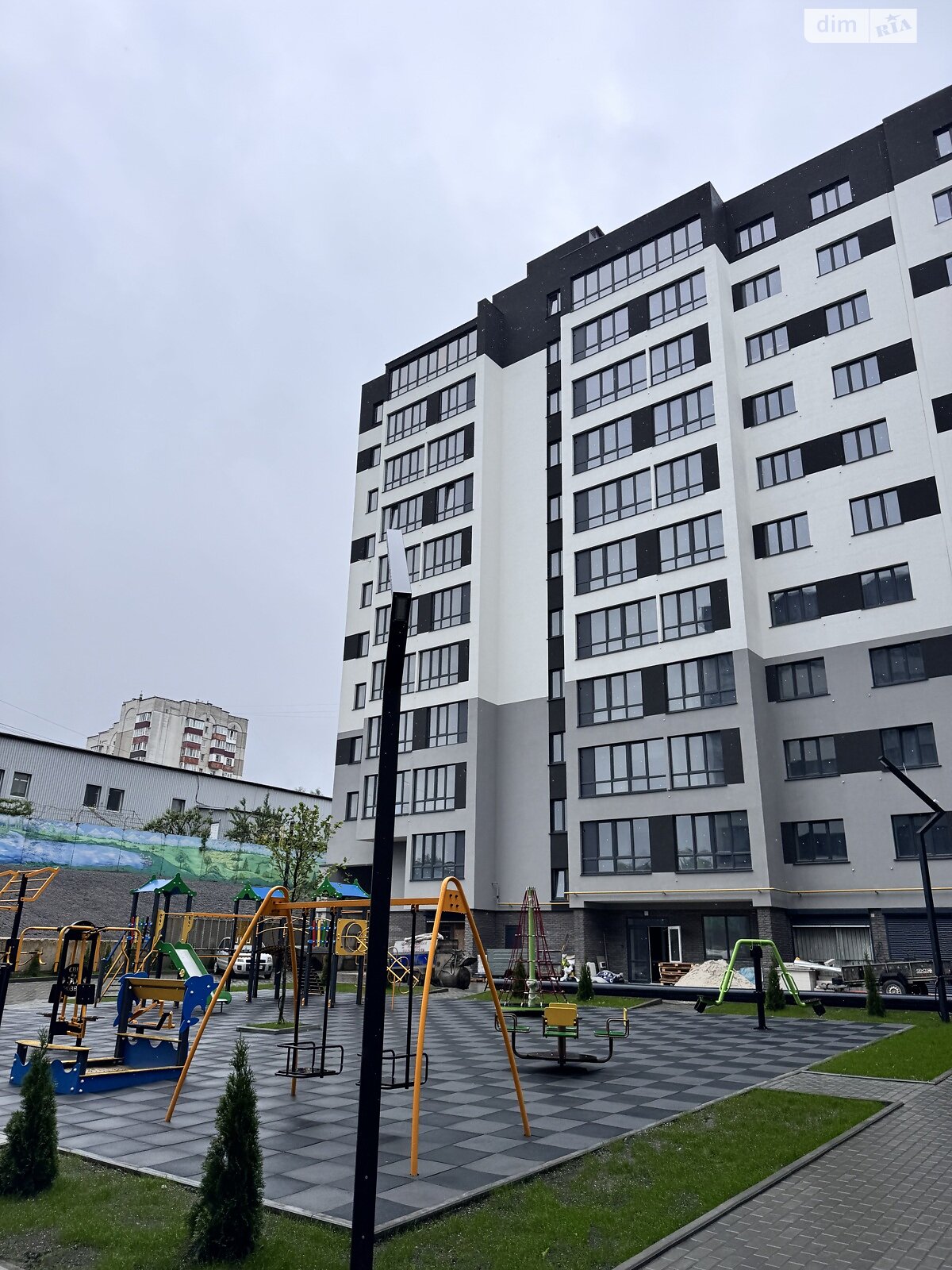 Продаж трикімнатної квартири в Хмельницькому, на вул. Озерна 16Б корпус 3, район Виставка фото 1 Продаж трикімнатної квартири в Хмельницькому, на вул. Озерна 16Б корпус 3, район Виставка фото 1