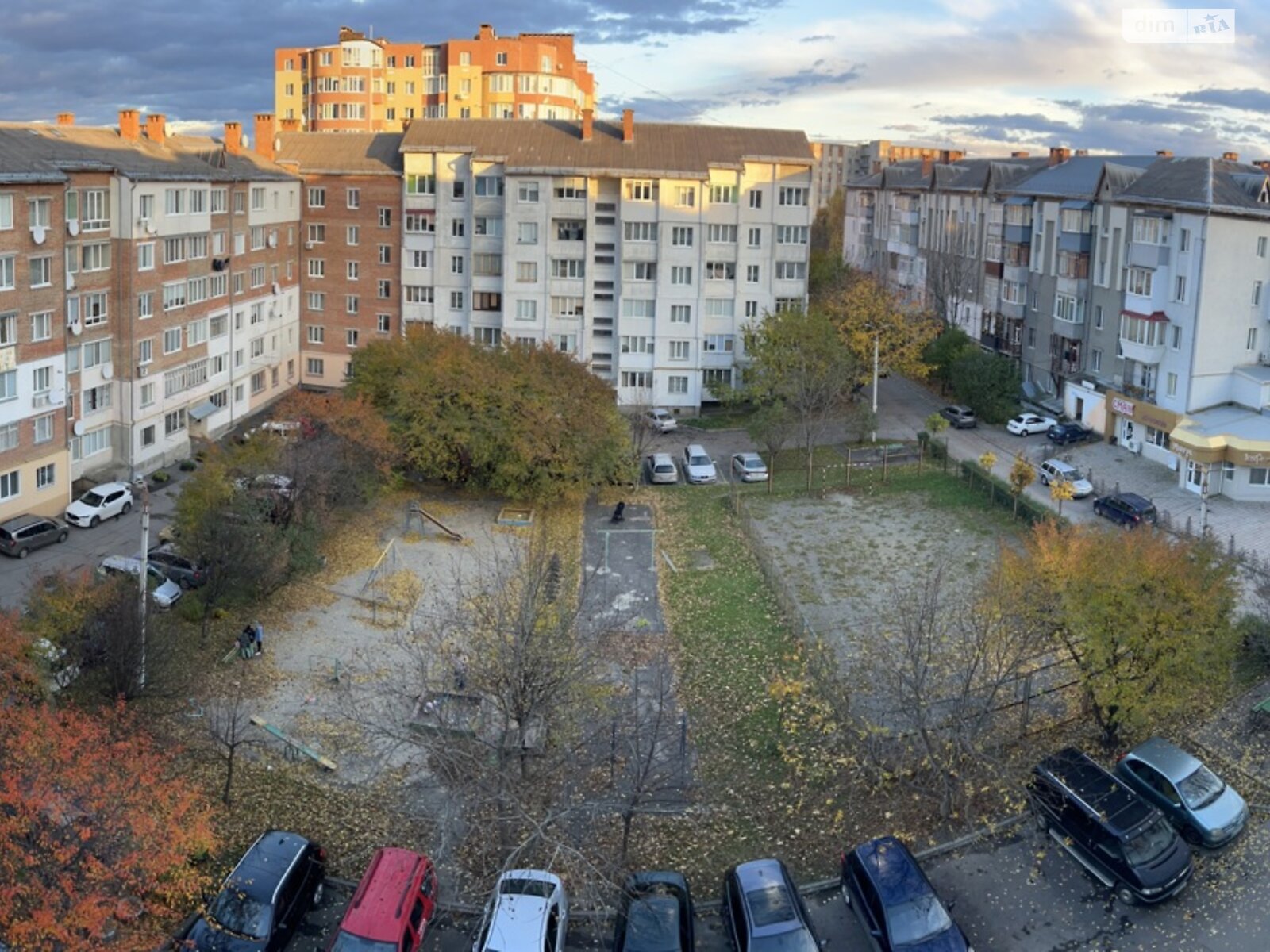 Продажа трехкомнатной квартиры в Хмельницком, на ул. Озерная 10/1В, район Выставка фото 1 Продажа трехкомнатной квартиры в Хмельницком, на ул. Озерная 10/1В, район Выставка фото 1