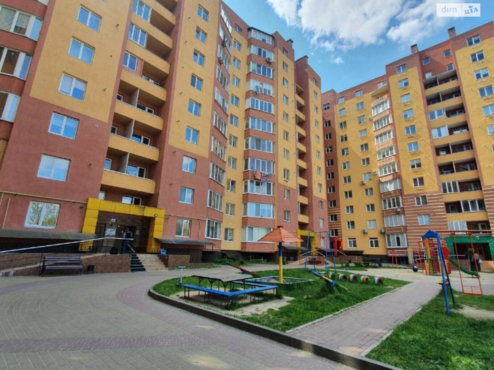 Продажа двухкомнатной квартиры в Хмельницком, на ул. Панаса Мирного, кв. 158, район Выставка фото 1