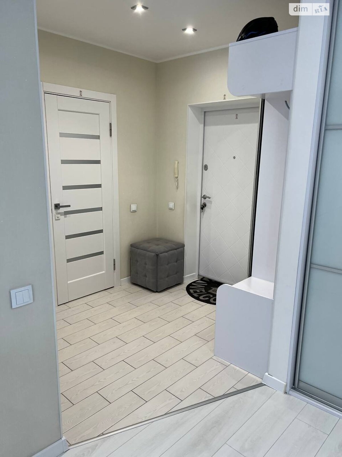 Продаж однокімнатної квартири в Хмельницькому, на вул. Панаса Мирного 11, район Виставка фото 1 Продаж однокімнатної квартири в Хмельницькому, на вул. Панаса Мирного 11, район Виставка фото 1