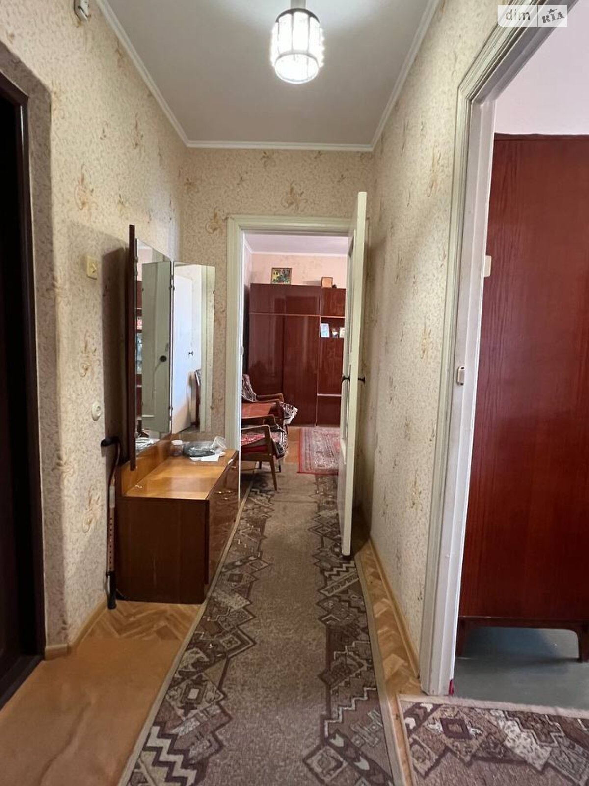 Продаж двокімнатної квартири в Хмельницькому, на вул. Перемоги 11, район Виставка фото 1